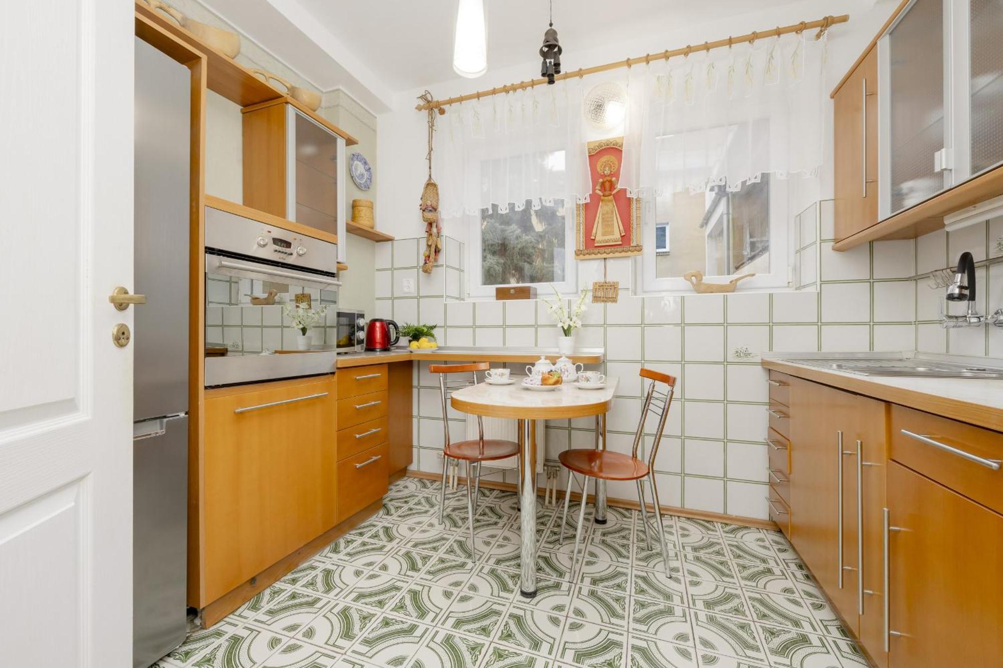 Vintage Sengera Cichego With 3 Bedrooms By Renters Apartament *