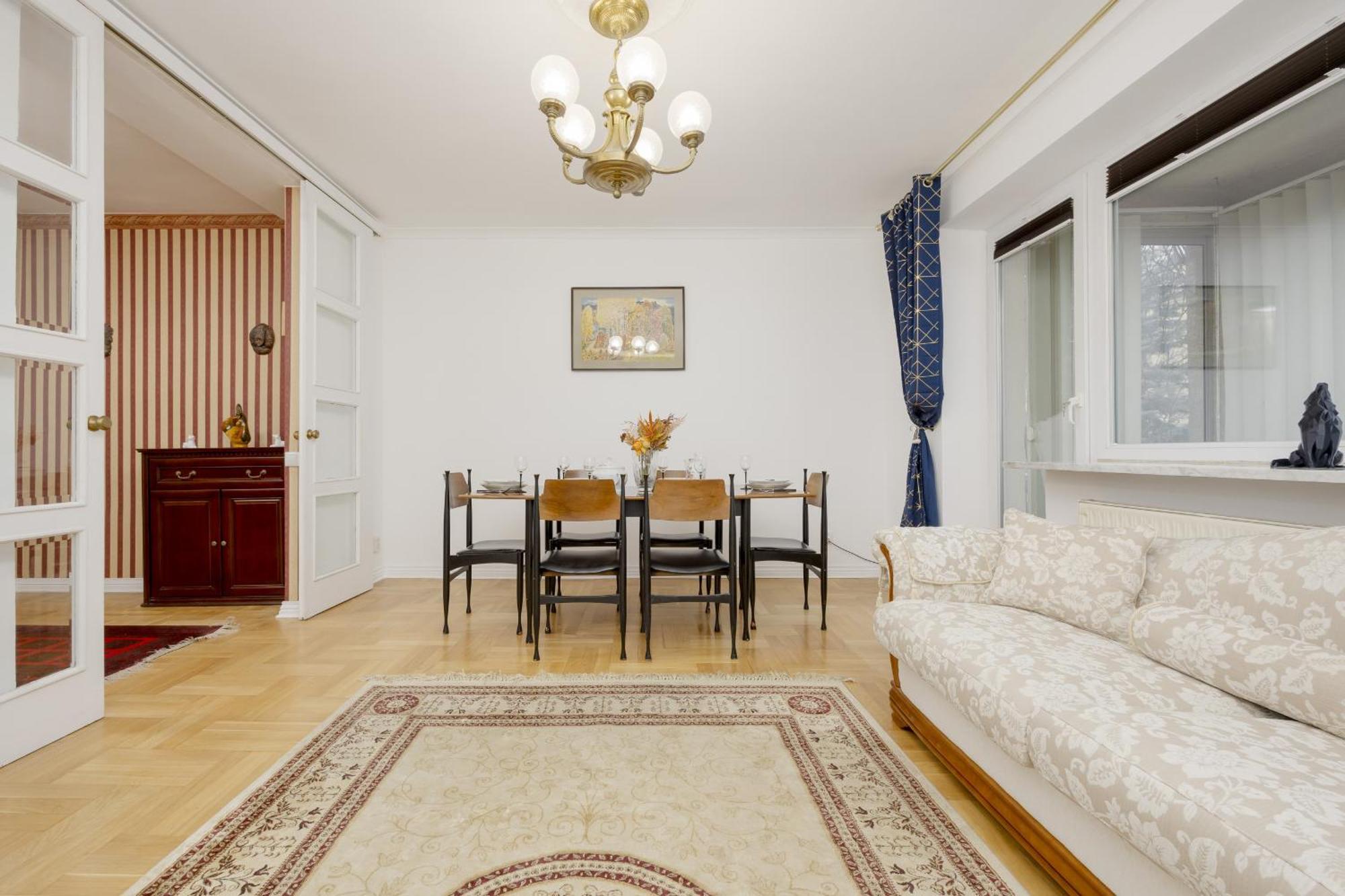 Vintage Sengera Cichego With 3 Bedrooms By Renters Apartament Warszawa