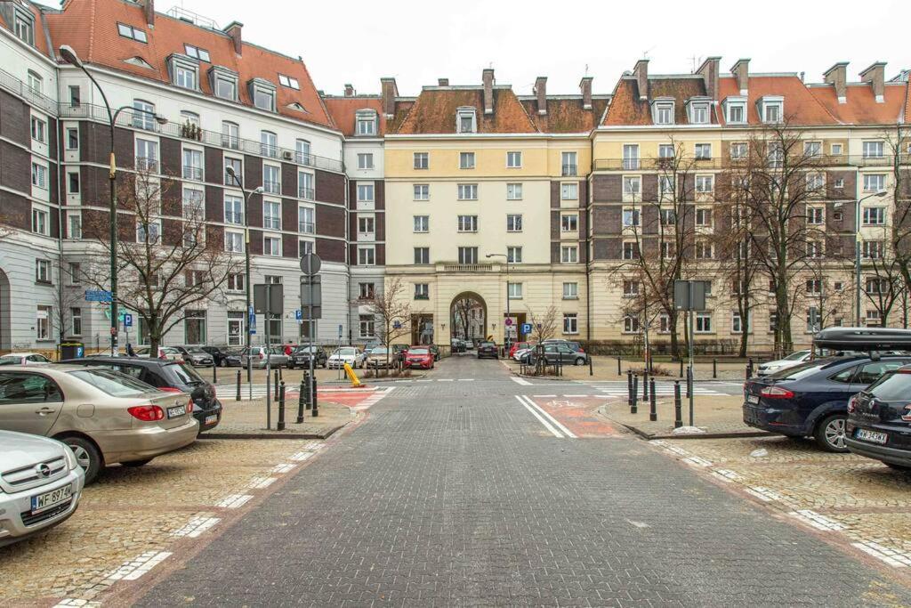 Wyzwolenia , Lazienki Park & Zbawiciela Sq. 2' Apartment