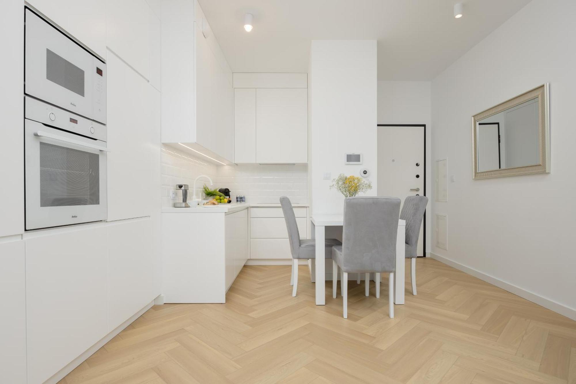 Lux Grzybowska With Parking By Renters Prestige *