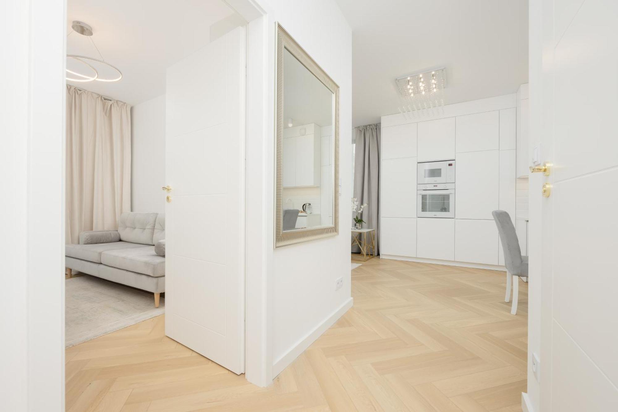 Lux Grzybowska With Parking By Renters Prestige Apartament