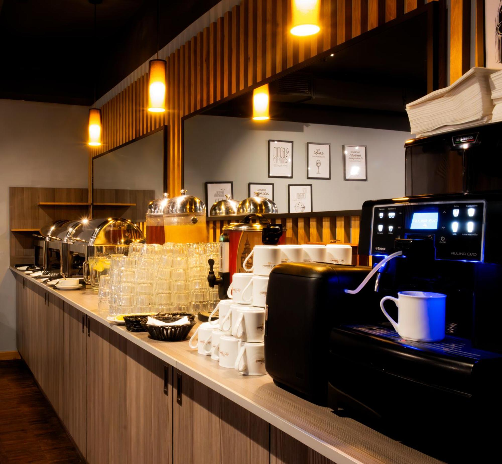 Metro Wileńska Hotel apartamentowy Warszawa
