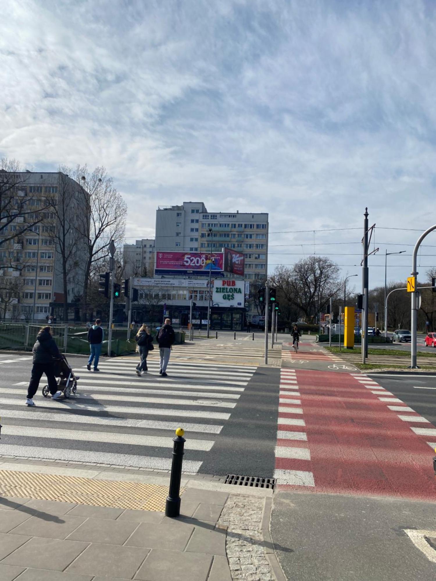 Found Space Metro Pole Mokotowskie 5 Min From Centrum Apartment Warsaw