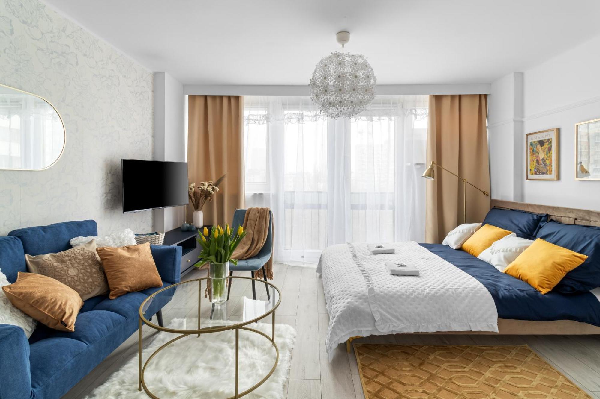 Elegant For Two In The Centre Metro Rondo Onz Apartment