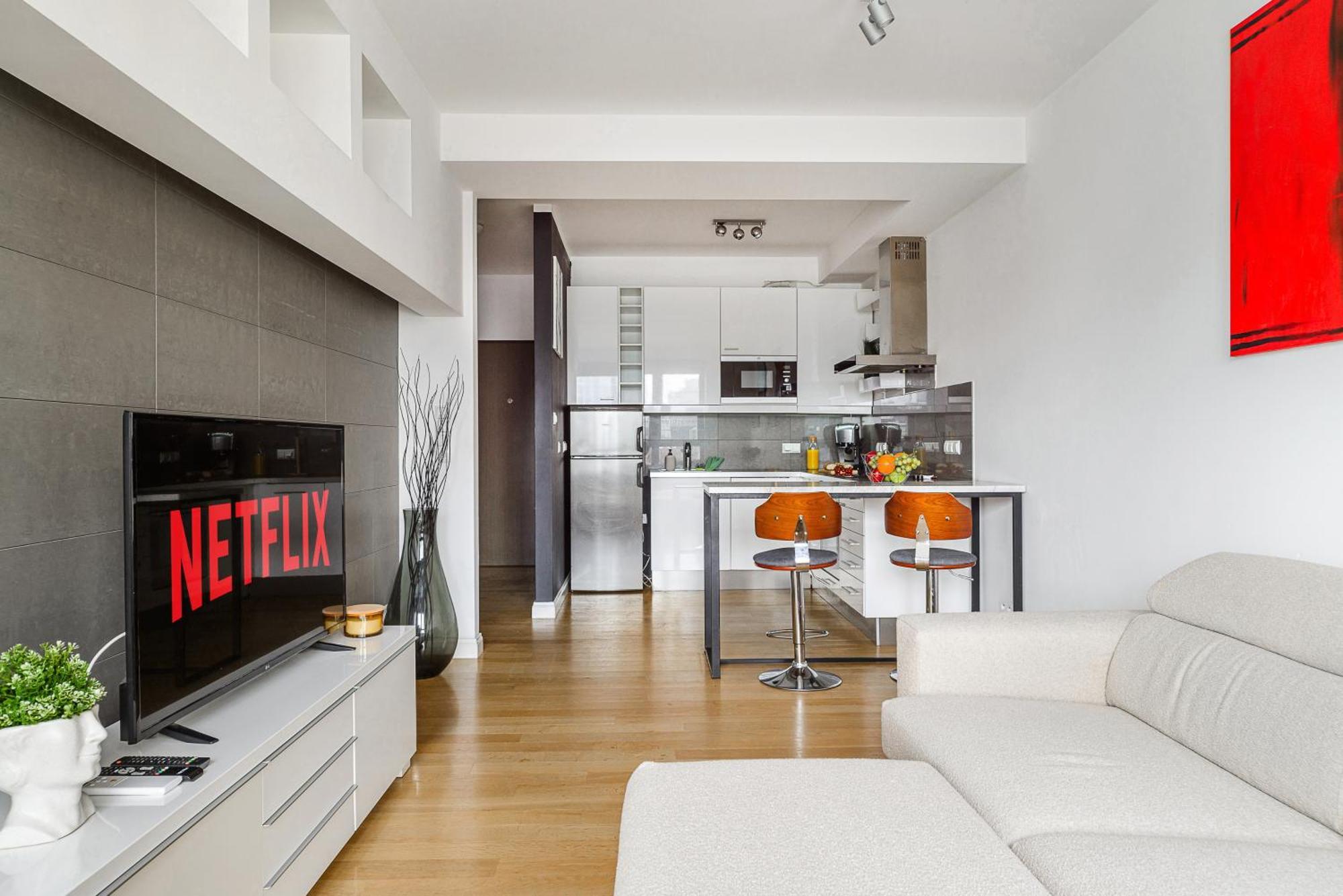 Cozy Family With Balcony Near Zlote Tarasy Apartment