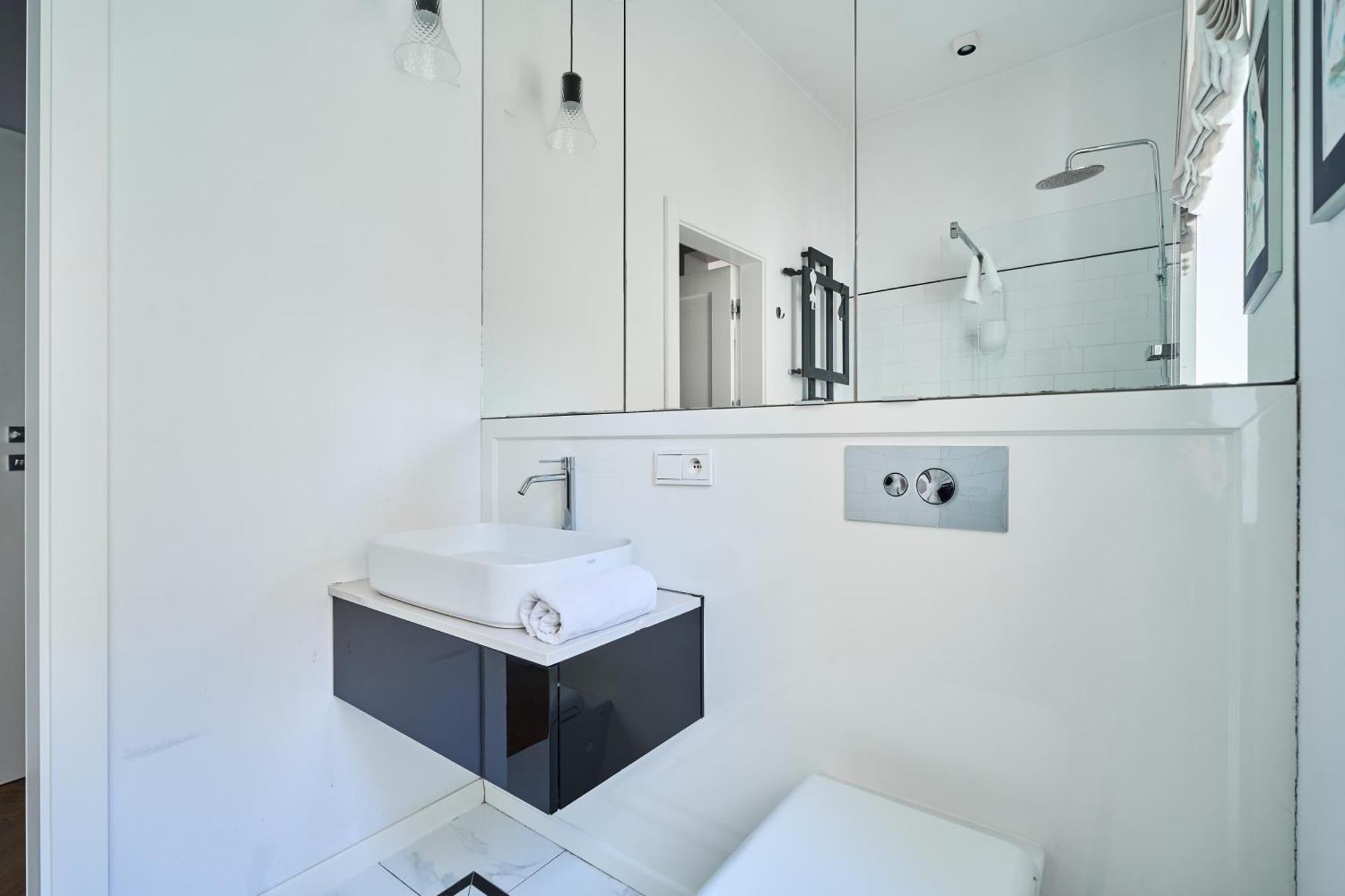 Concierge Gagarina Garden Apartment Warsaw
