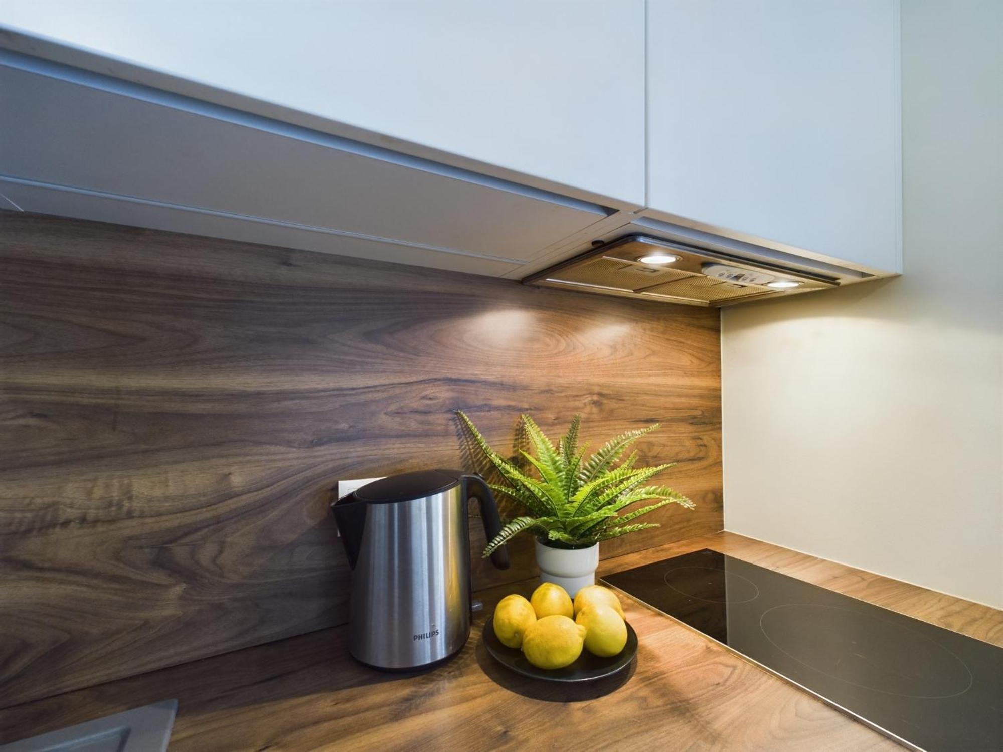 Bright Near The Palace Of Culture & Science By Renters Apartment *