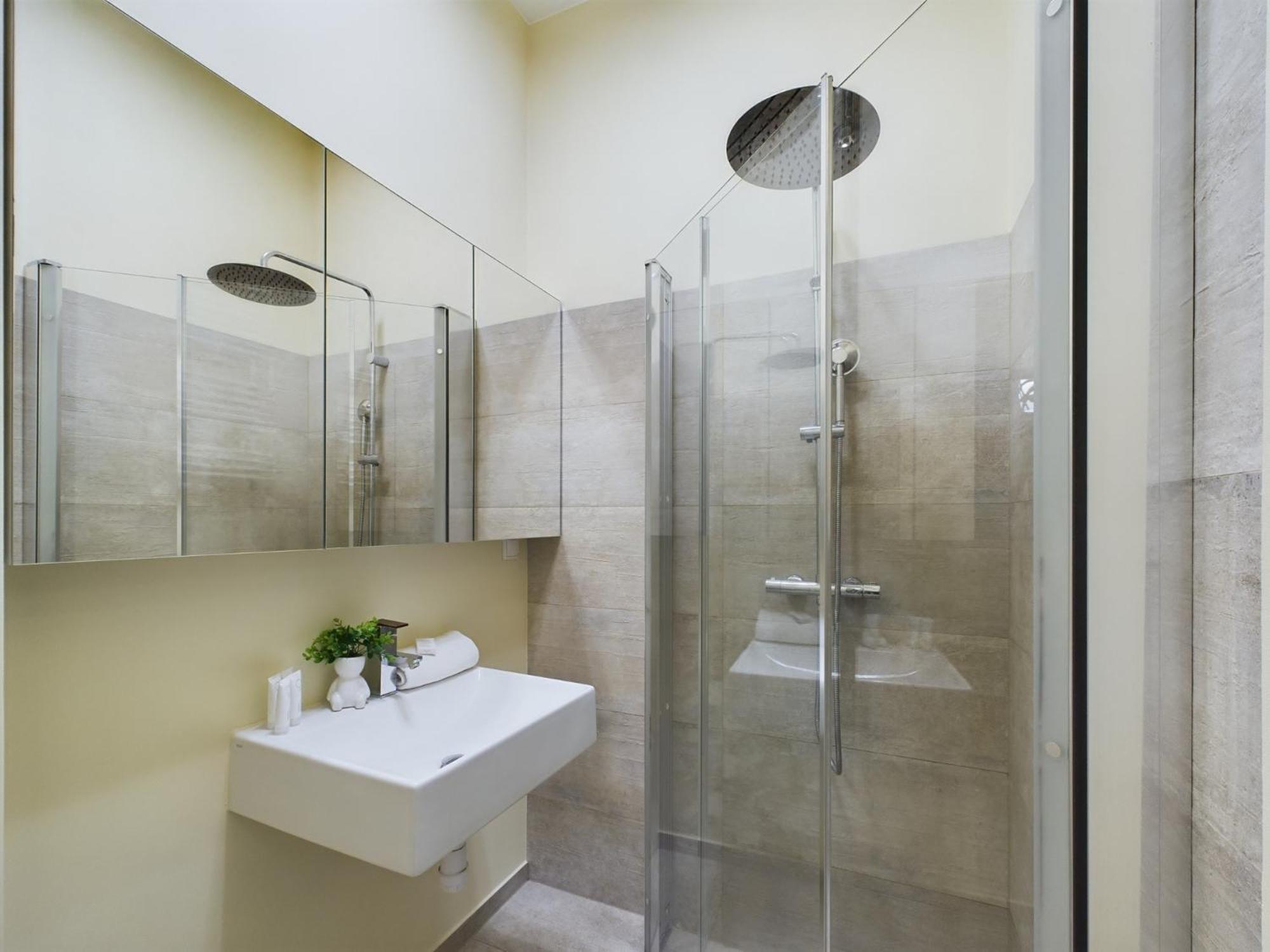 Bright Near The Palace Of Culture & Science By Renters