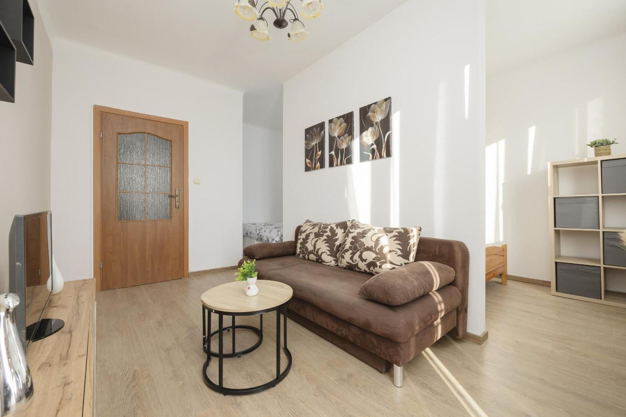 Apartment Cozy & Comfortable Grodeckiego By Renters *