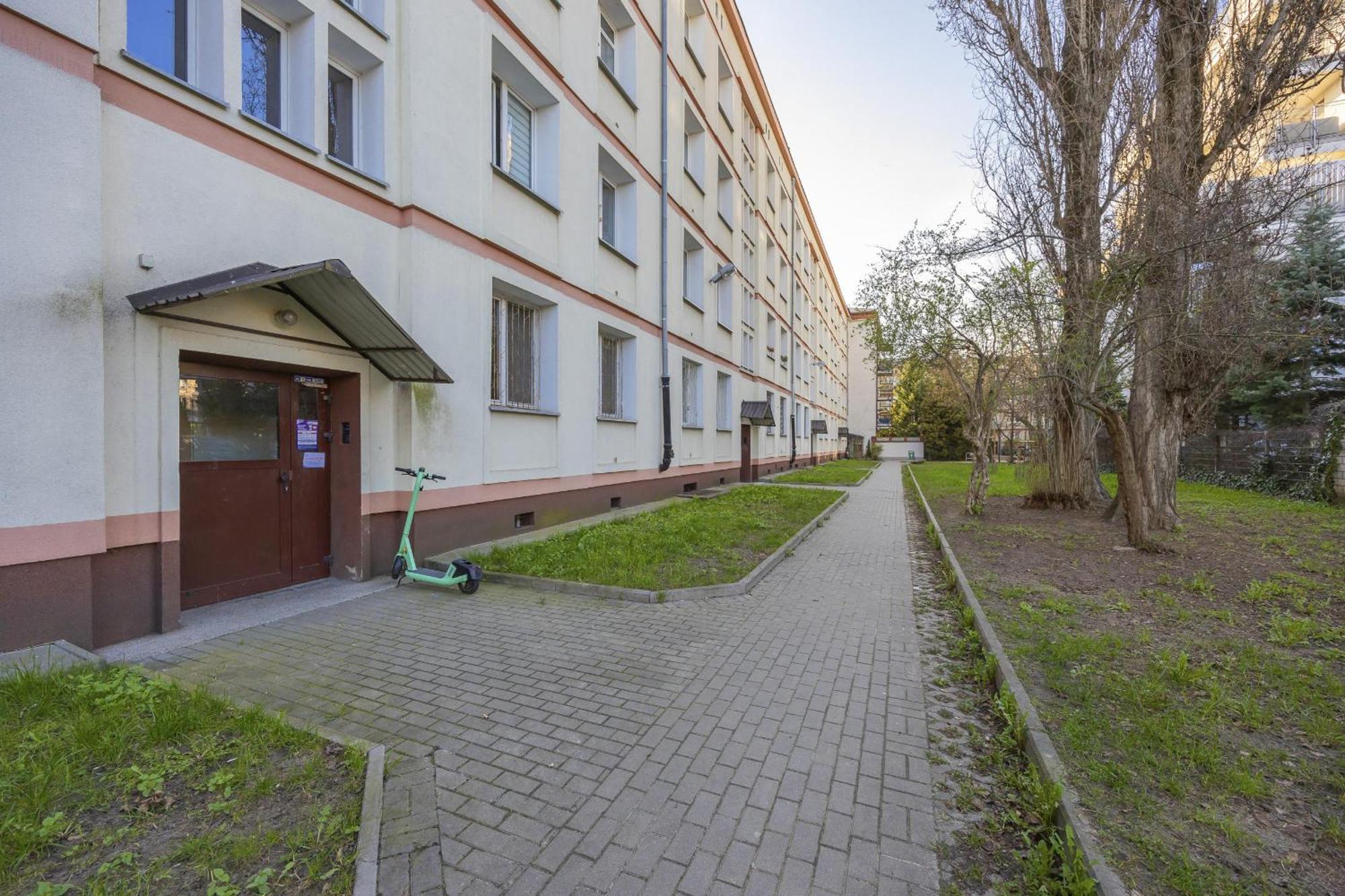 Cozy & Comfortable Grodeckiego By Renters Warsaw