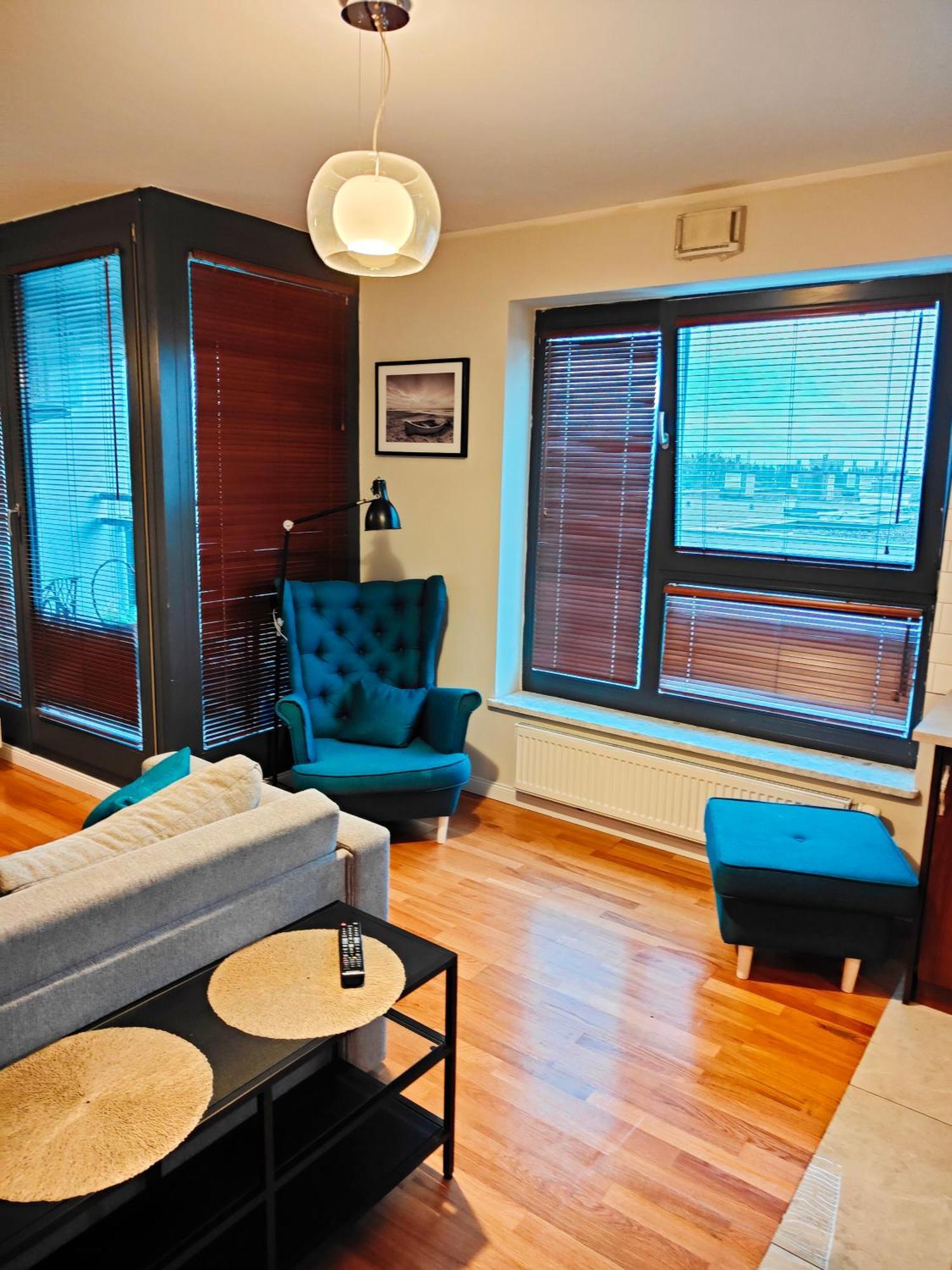Wola Park Apartament - Klimatyzacja, Metro Ulrychow, Garaz-gratis Apartament