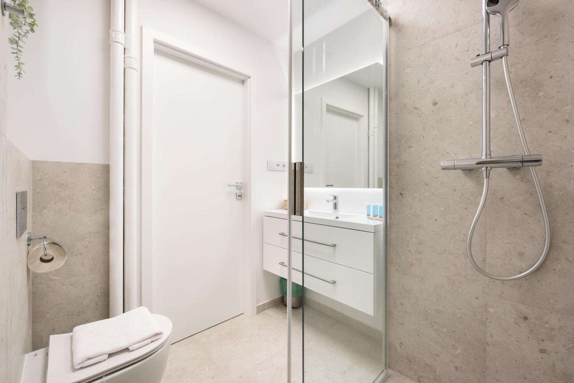 Saska Kepa 2-bedroom Apartamento Varsóvia