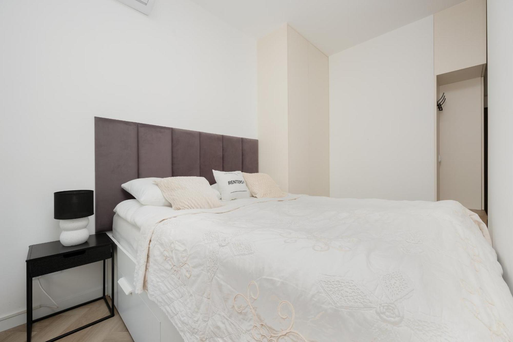 Elegant Mokotow With Balcony And Parking By Renters Apartment Warsaw