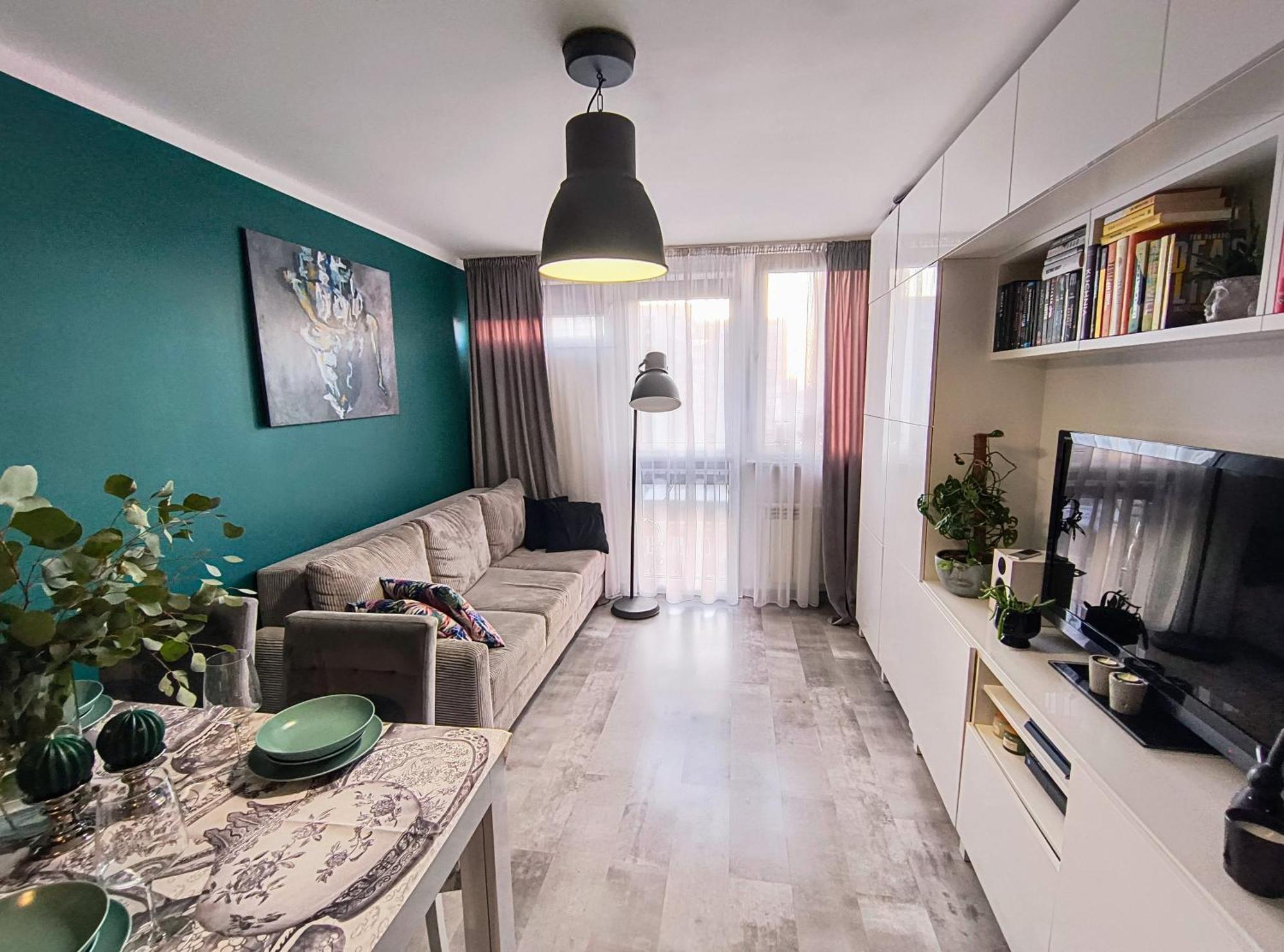 10th Floor Centrum Apartment *