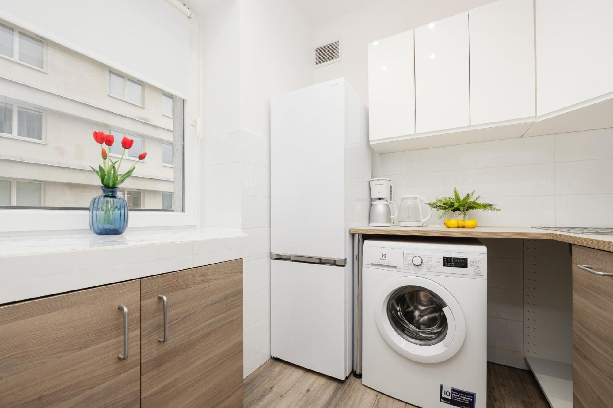 Bright In Center With Two Bedrooms And Balcony By Renters * Warsaw