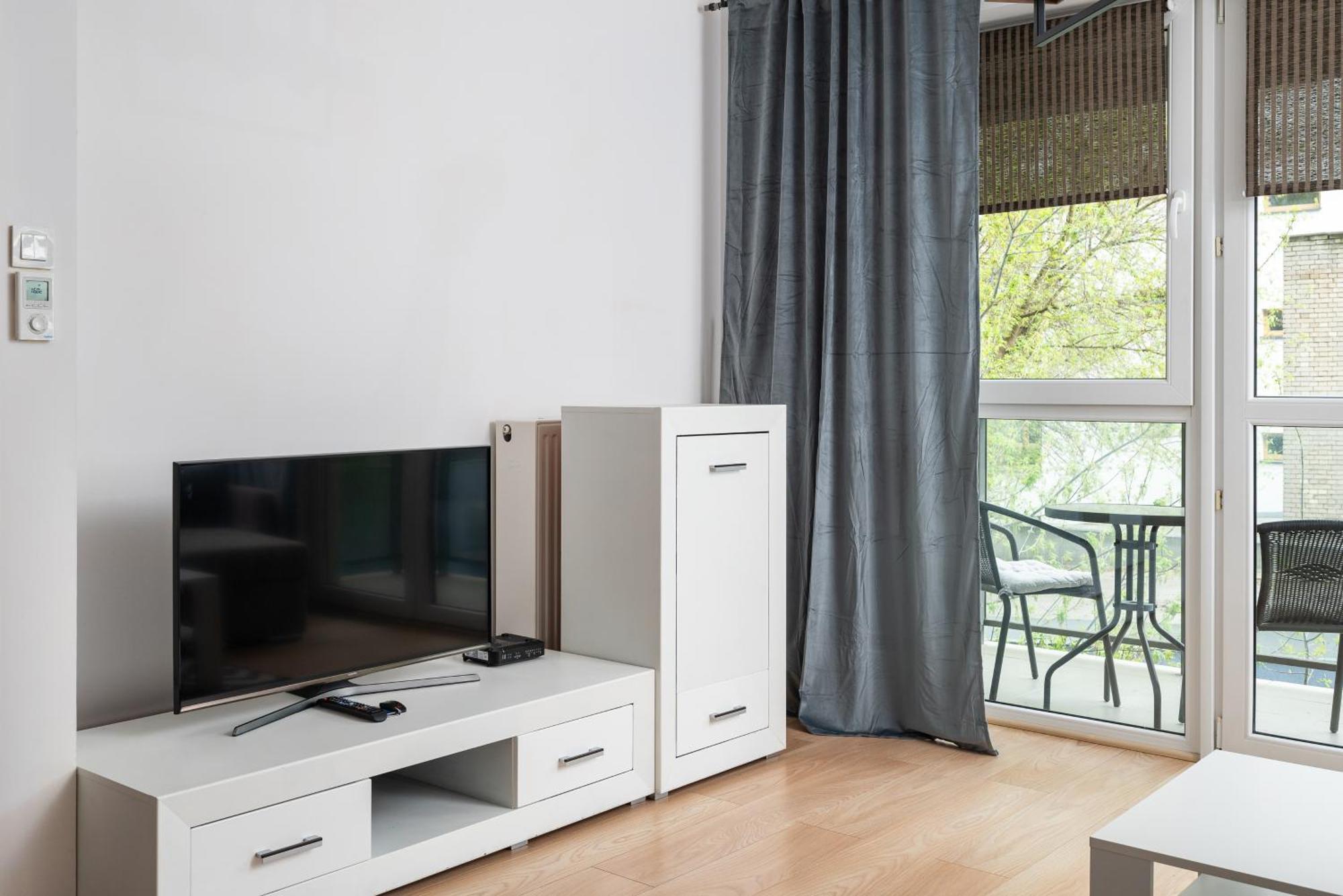 Apartment Aleja Krakowska Comfy Warsaw