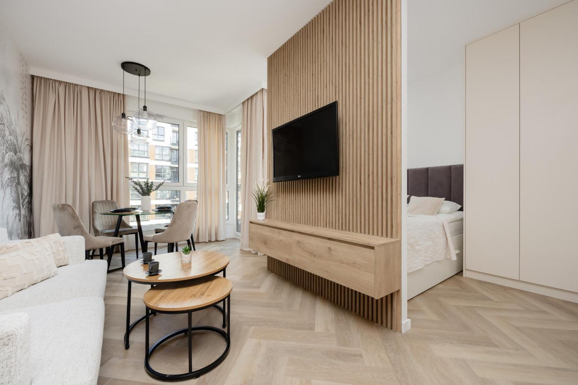 Apartment Elegant Mokotow With Balcony And Parking By Renters *