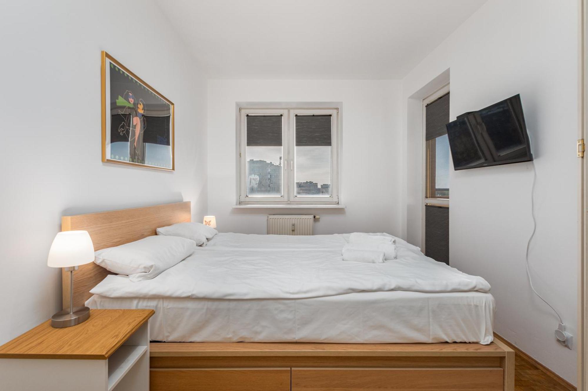 Szlenkierow 1 By Homeprime Apartment Warsaw