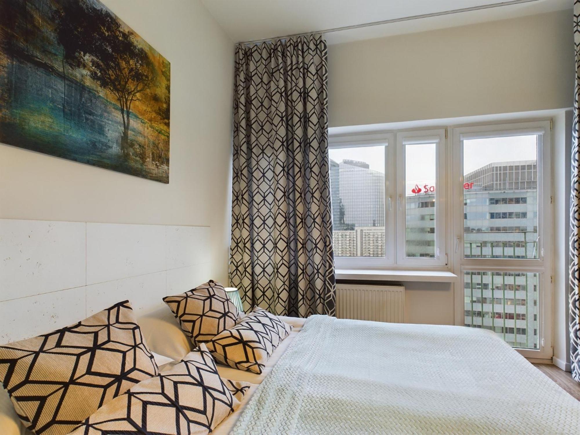 Apartment Aleja Jana Pawla Ii For 4 Guests With Air-conditioning By Renters *