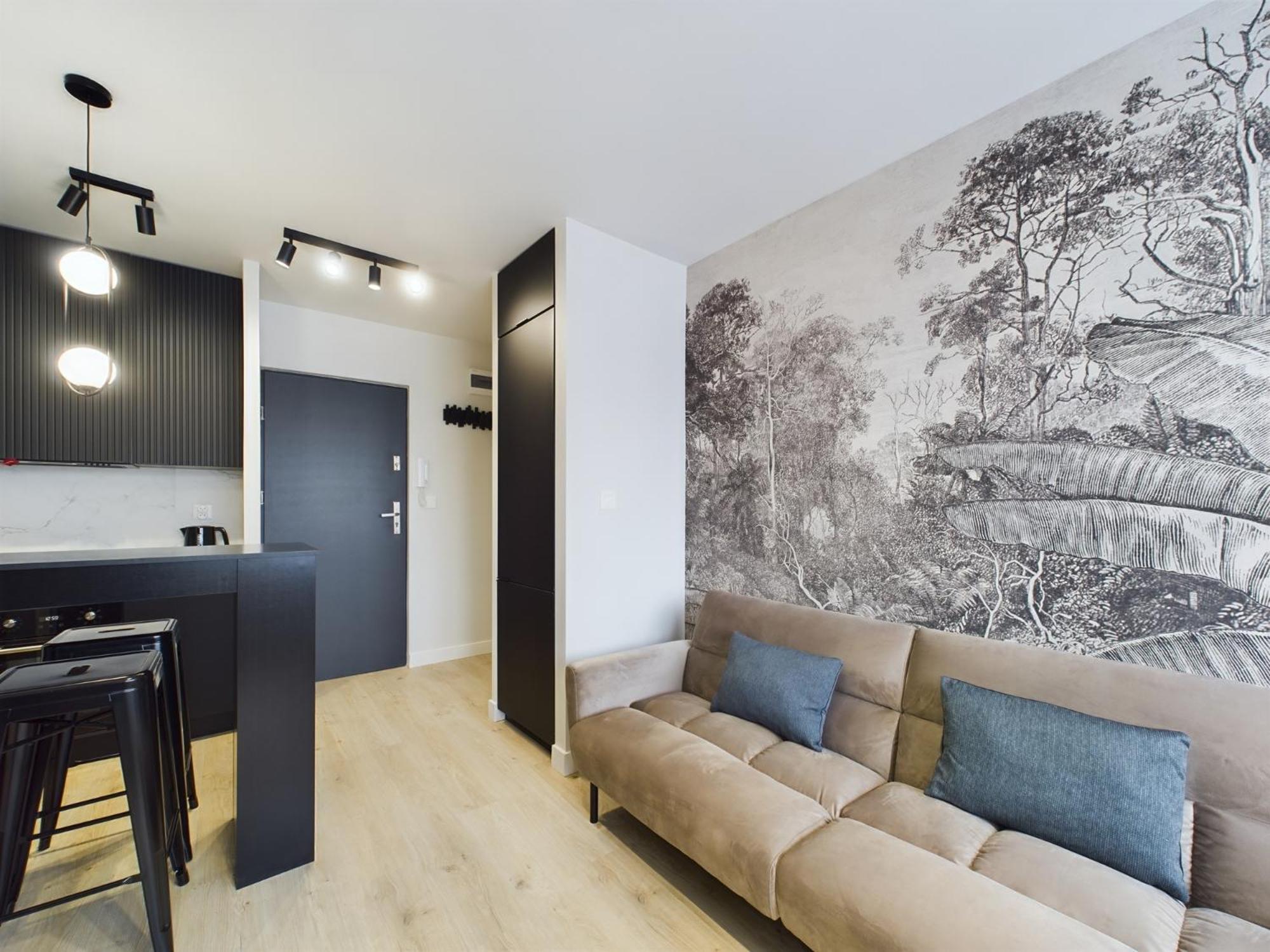 Modern With Wifi In By Renters *