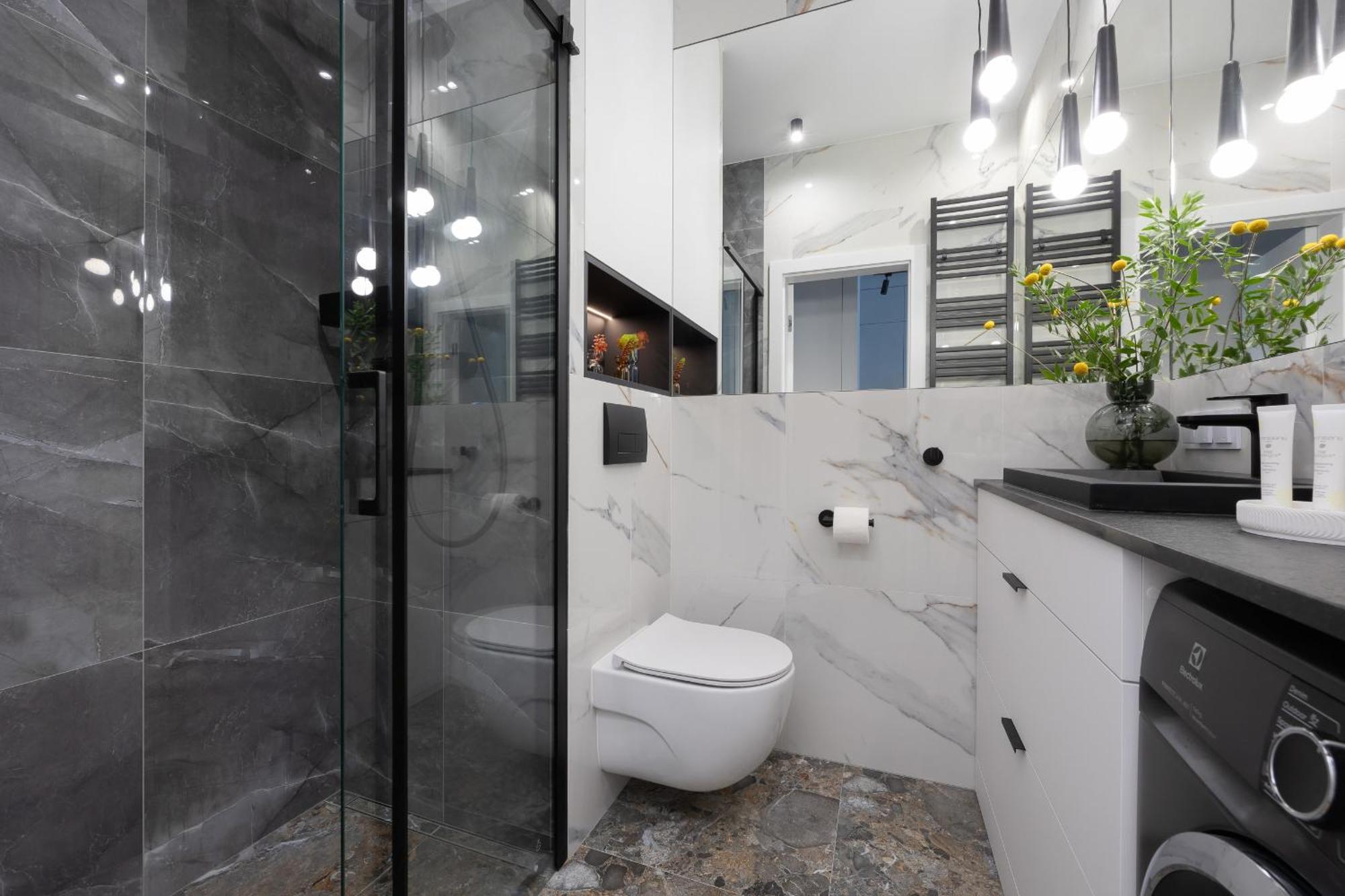 Elegant In The Heart Of The Capital By Renters Prestige *