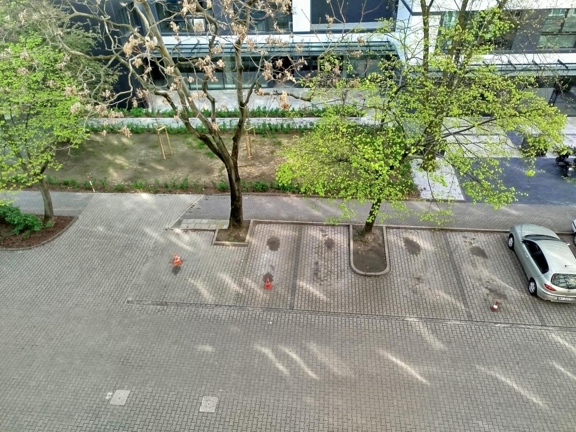 Air-conditioned Gatawaystudio 900m From Station, Parking On Site Apartment