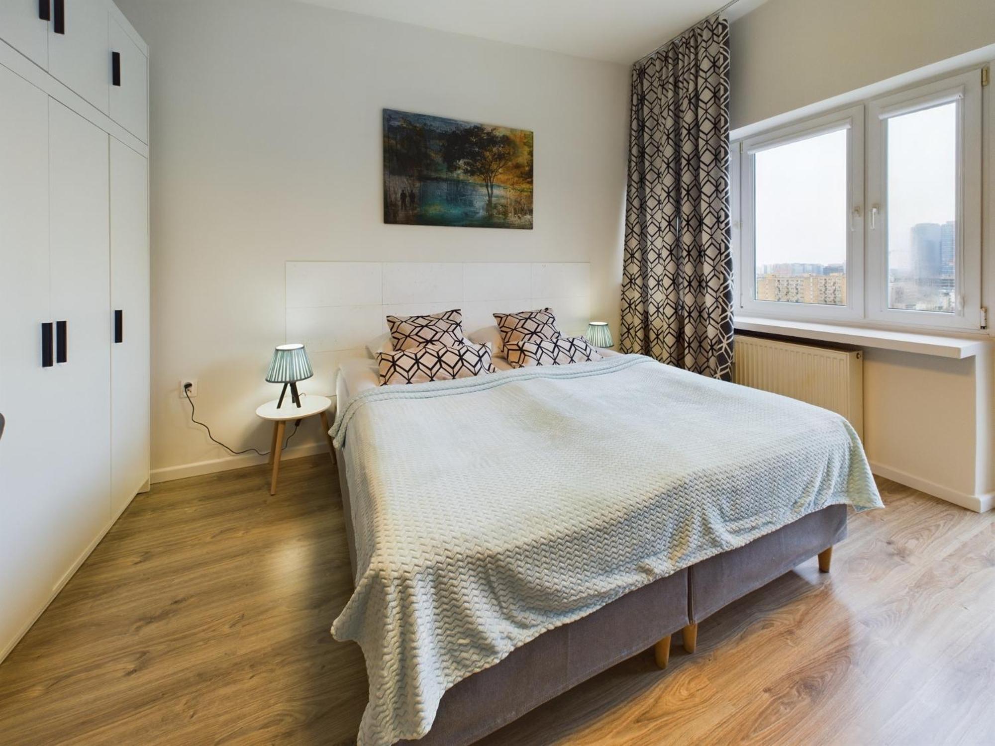 Aleja Jana Pawla Ii For 4 Guests With Air-conditioning By Renters Apartment *