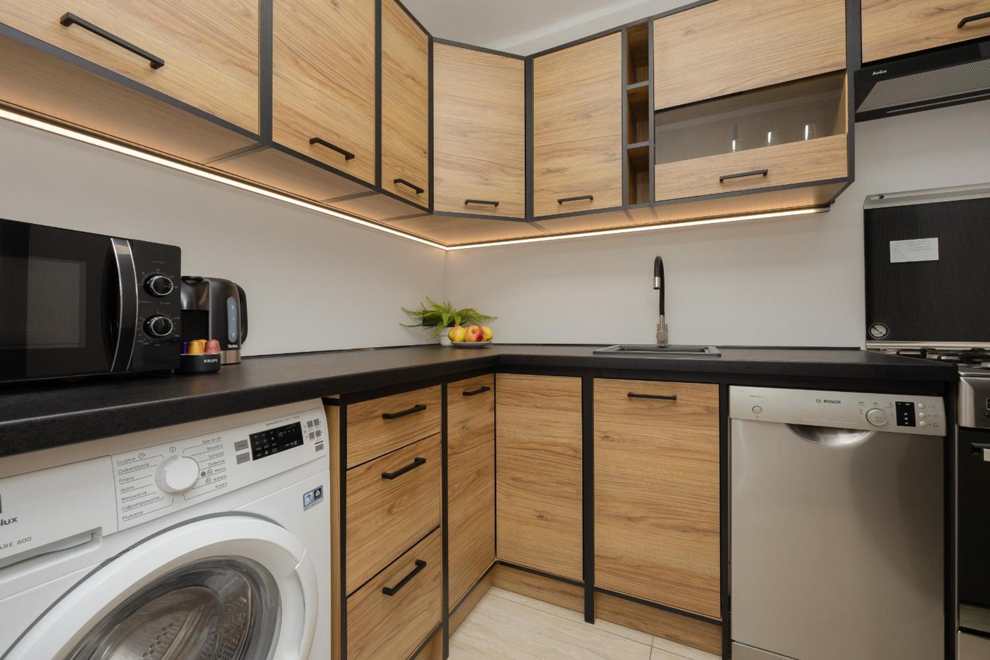 Apartament In The Heart Of By Rent Like