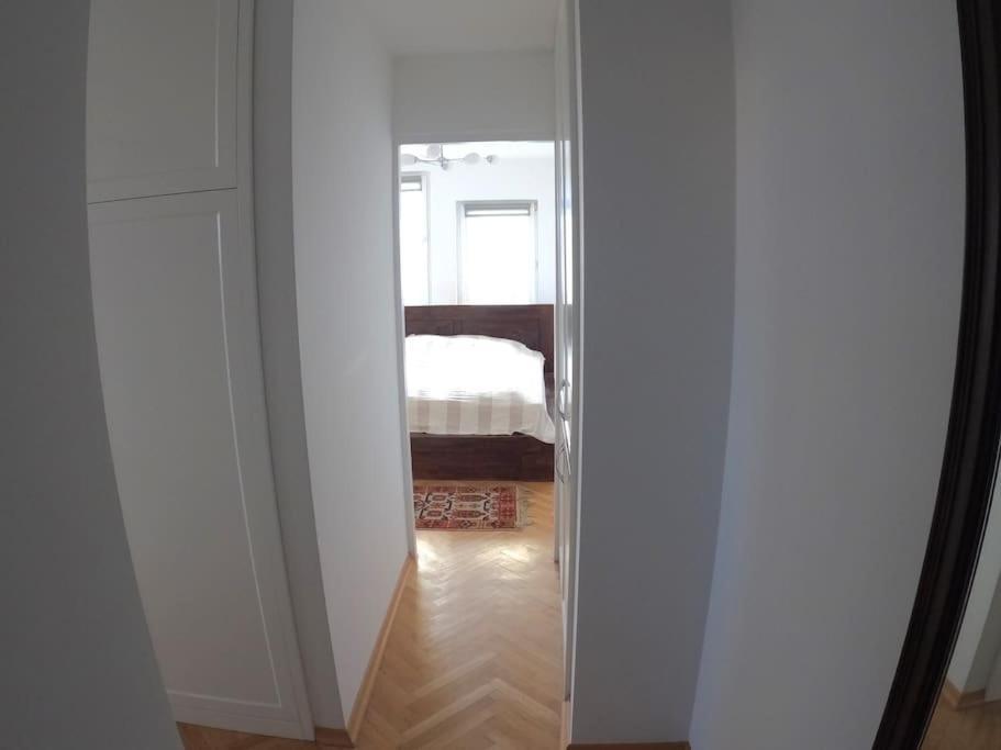 Apartment Sliska Location, High Standard