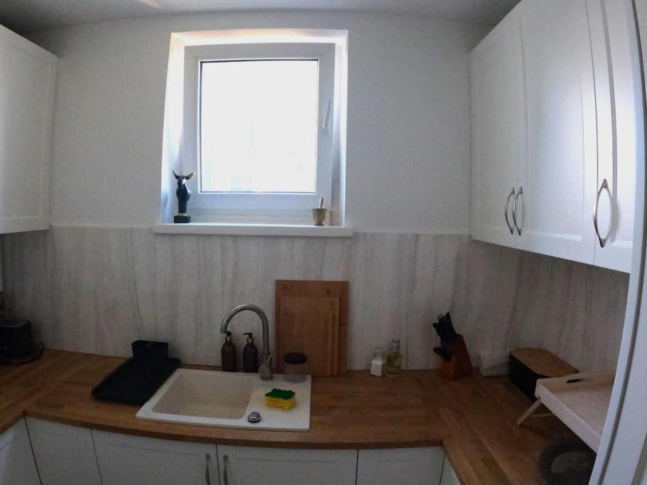 Apartment Sliska Location, High Standard