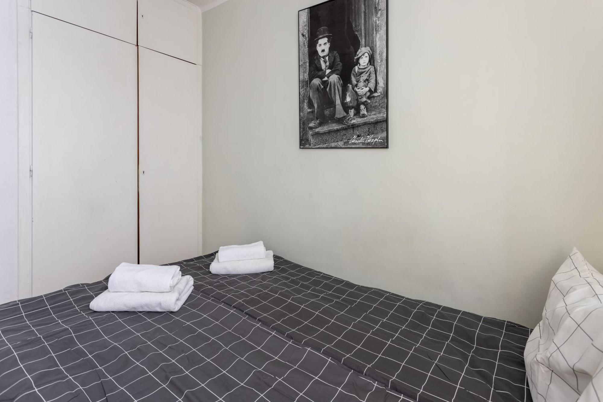 Close-golden In - One Bedroom Apartament In The Center - Zelazna Warsaw