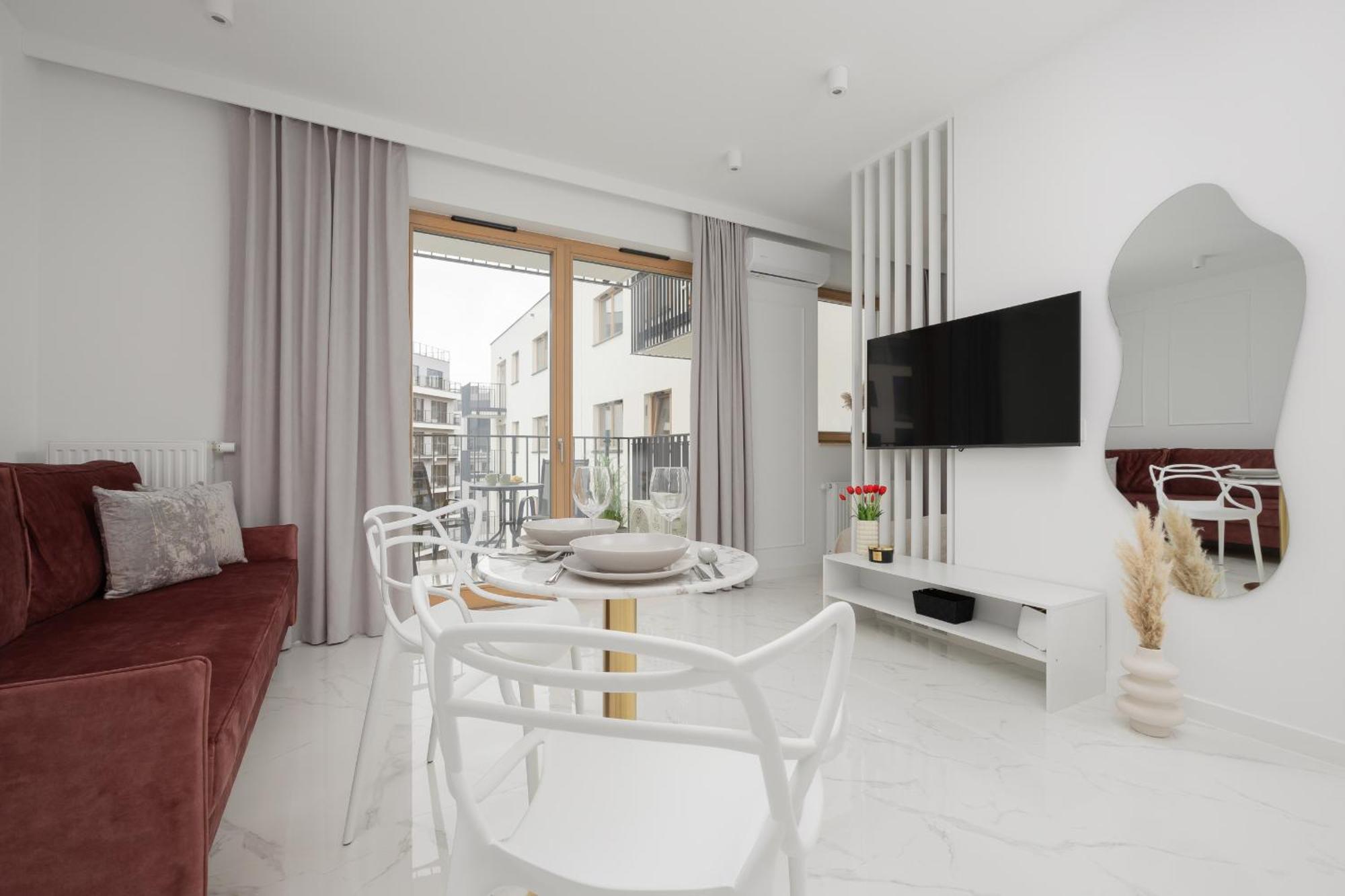 Air-conditioned Studio With Balcony By Renters * Warsaw
