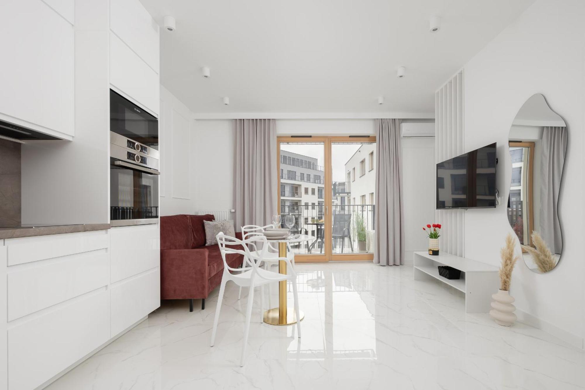 Air-conditioned Studio With Balcony By Renters *