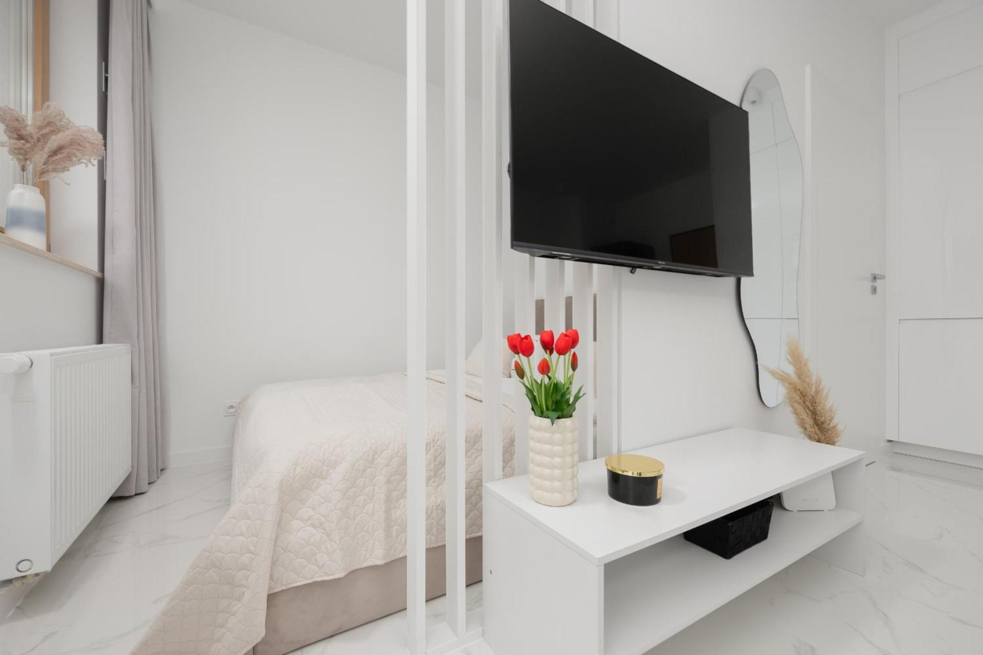 Air-conditioned Studio With Balcony By Renters * Warsaw