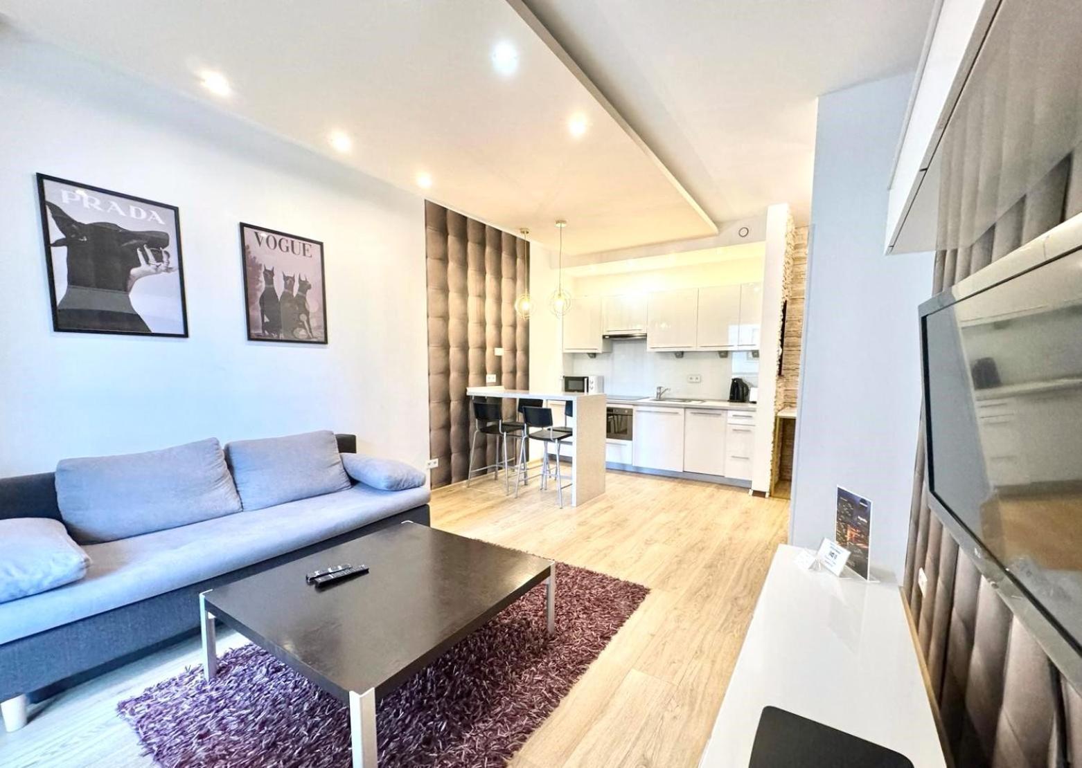 Aparthotel Platinum Towers Country 2 Country 4*
