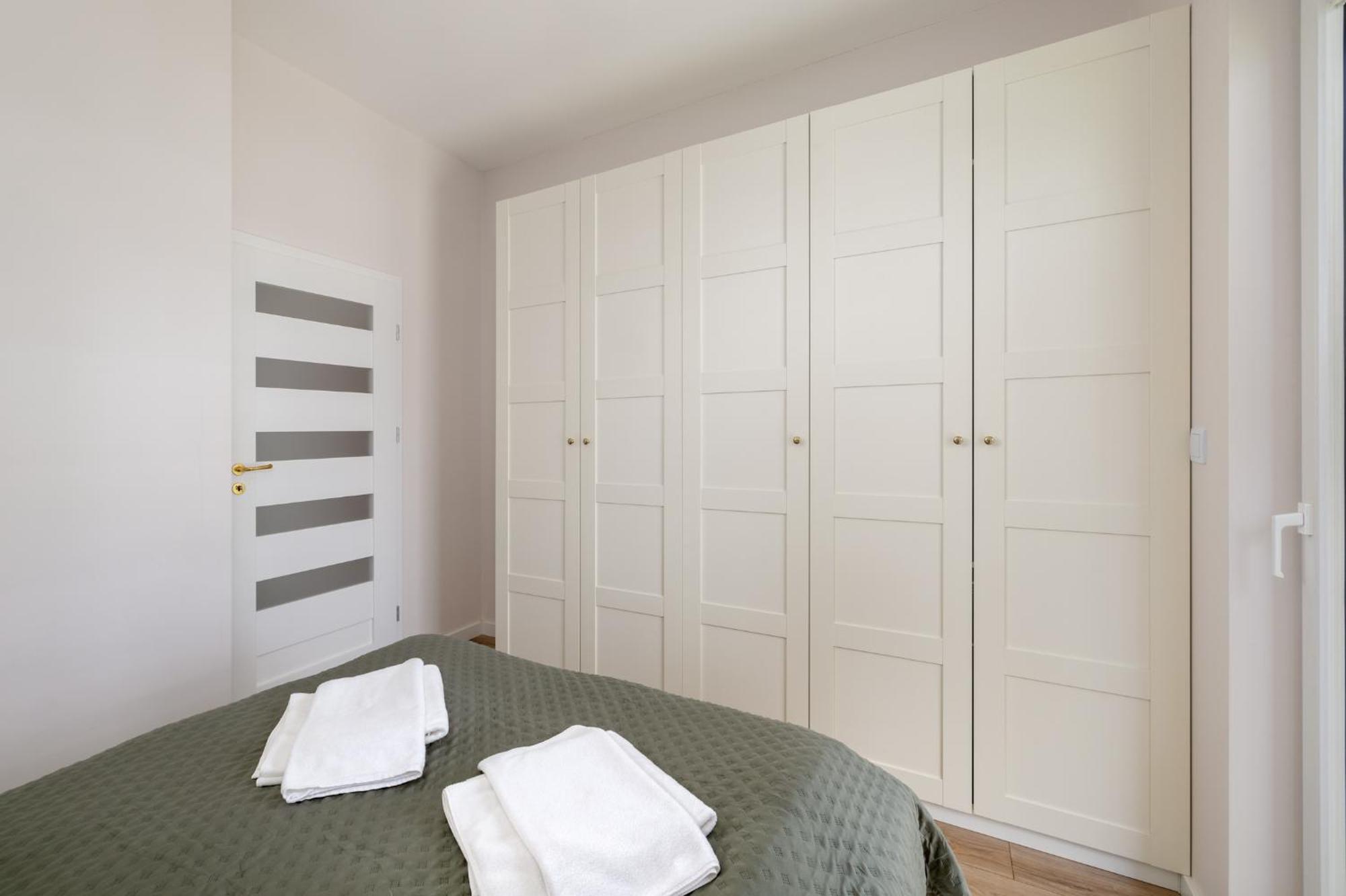 Apartment Modern Urban Wola With Tarrace Wwa69 *
