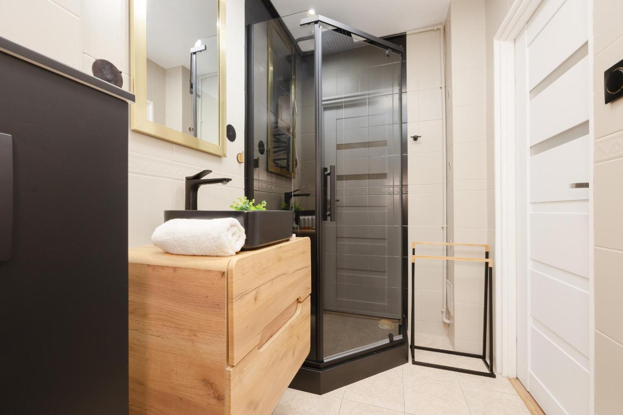 Family Unique For 4 People In Wola By Renters Apartament