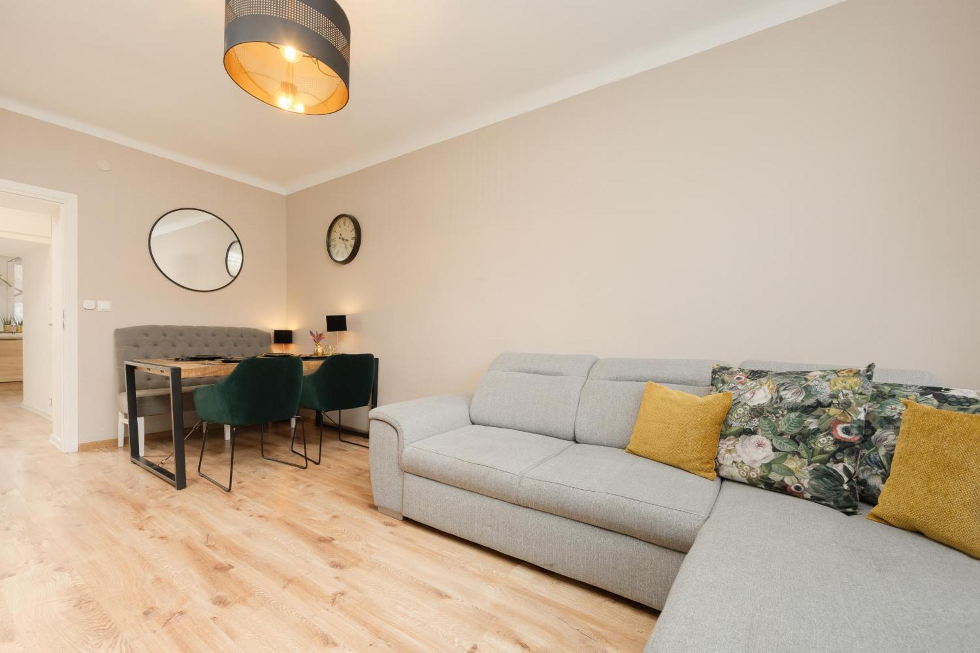 Family Unique For 4 People In Wola By Renters Apartament Warszawa