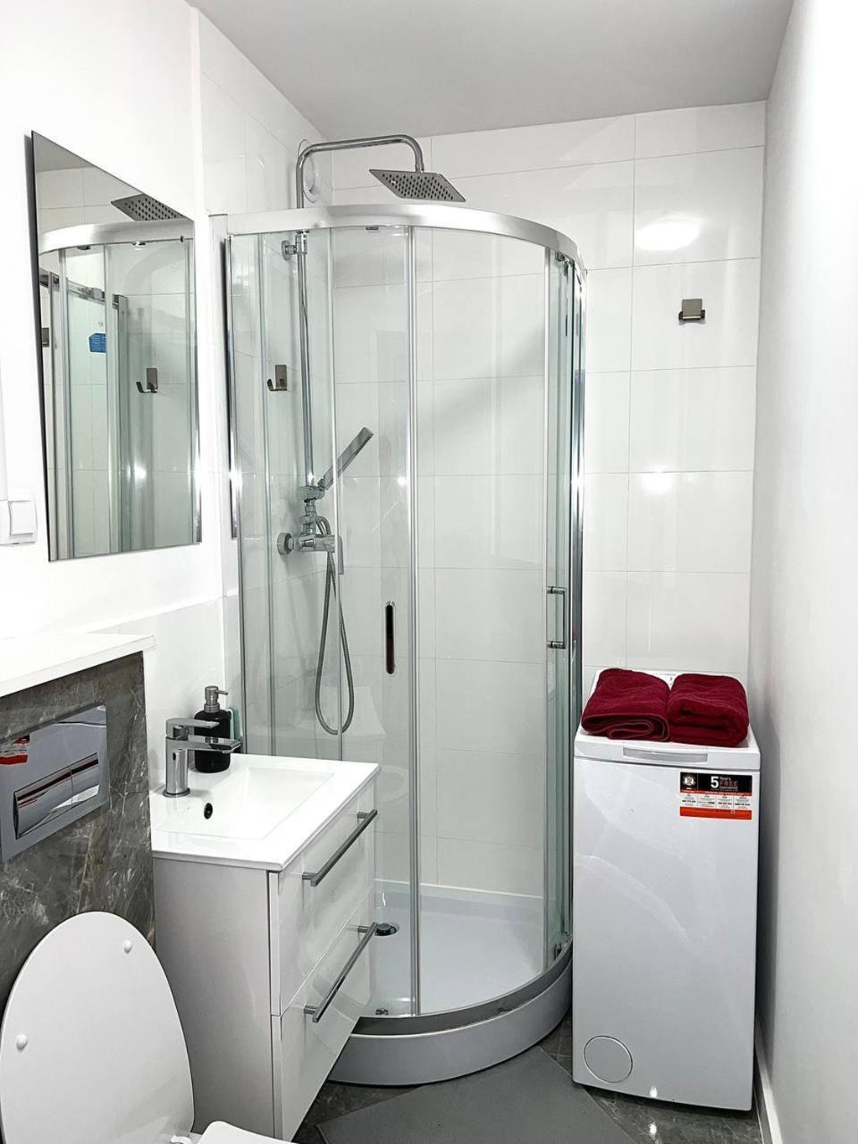 Apartment Quiet Near The Park, Metro, Centre, Wi-fi - By Hik Warsaw