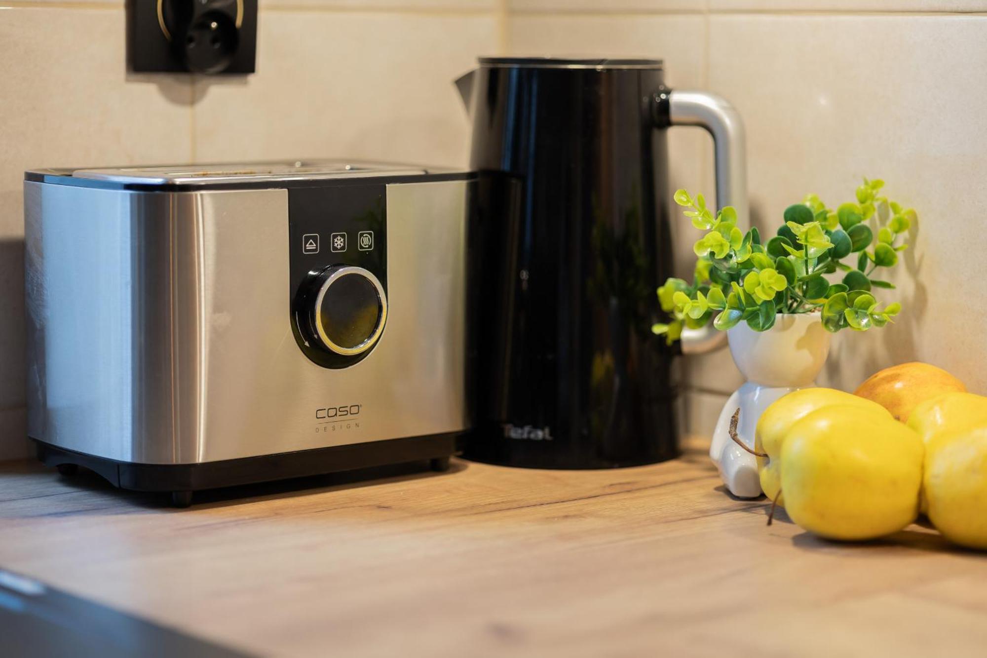 Family Unique For 4 People In Wola By Renters