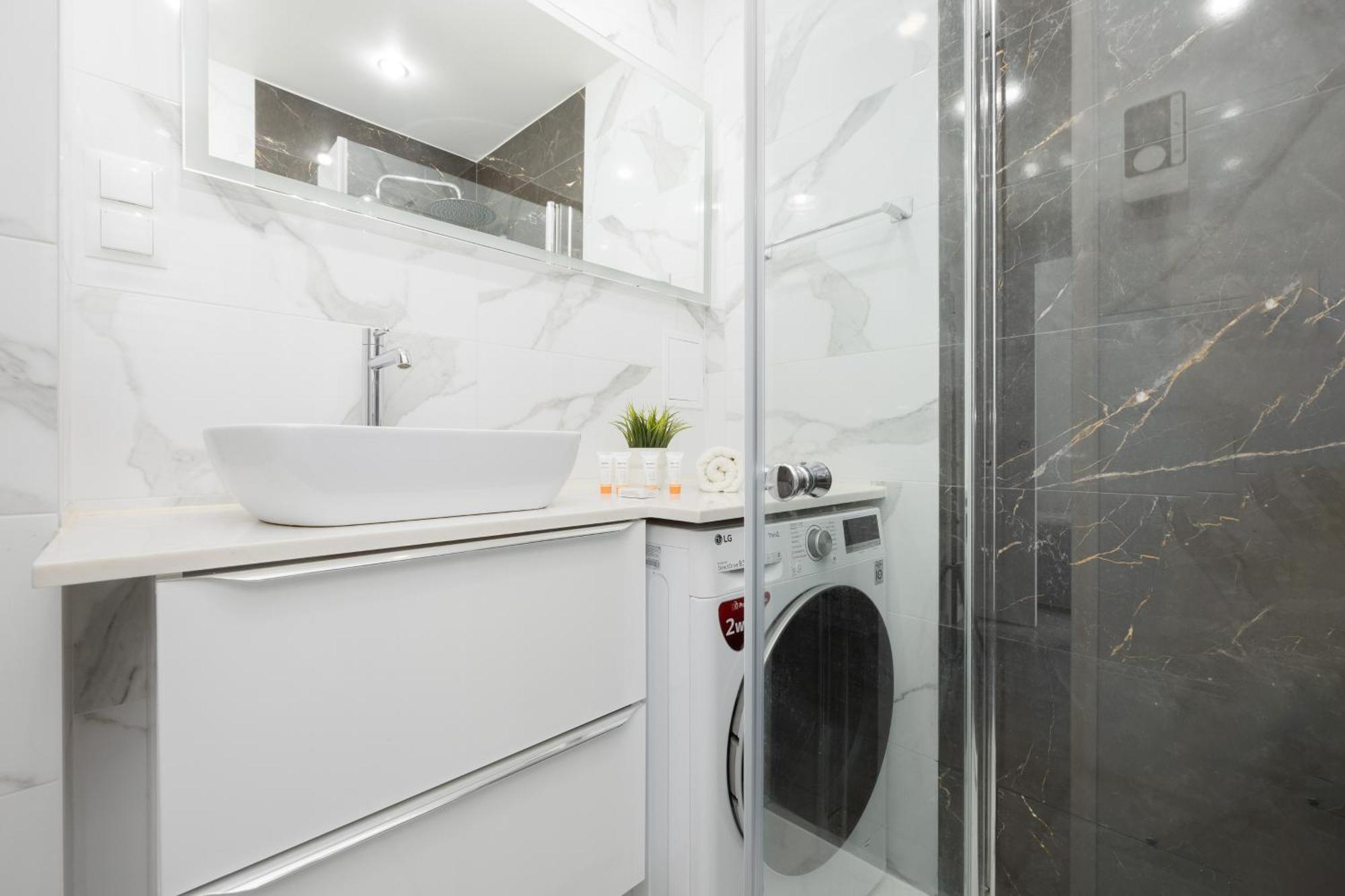 Schillera By Renters Apartment Warsaw