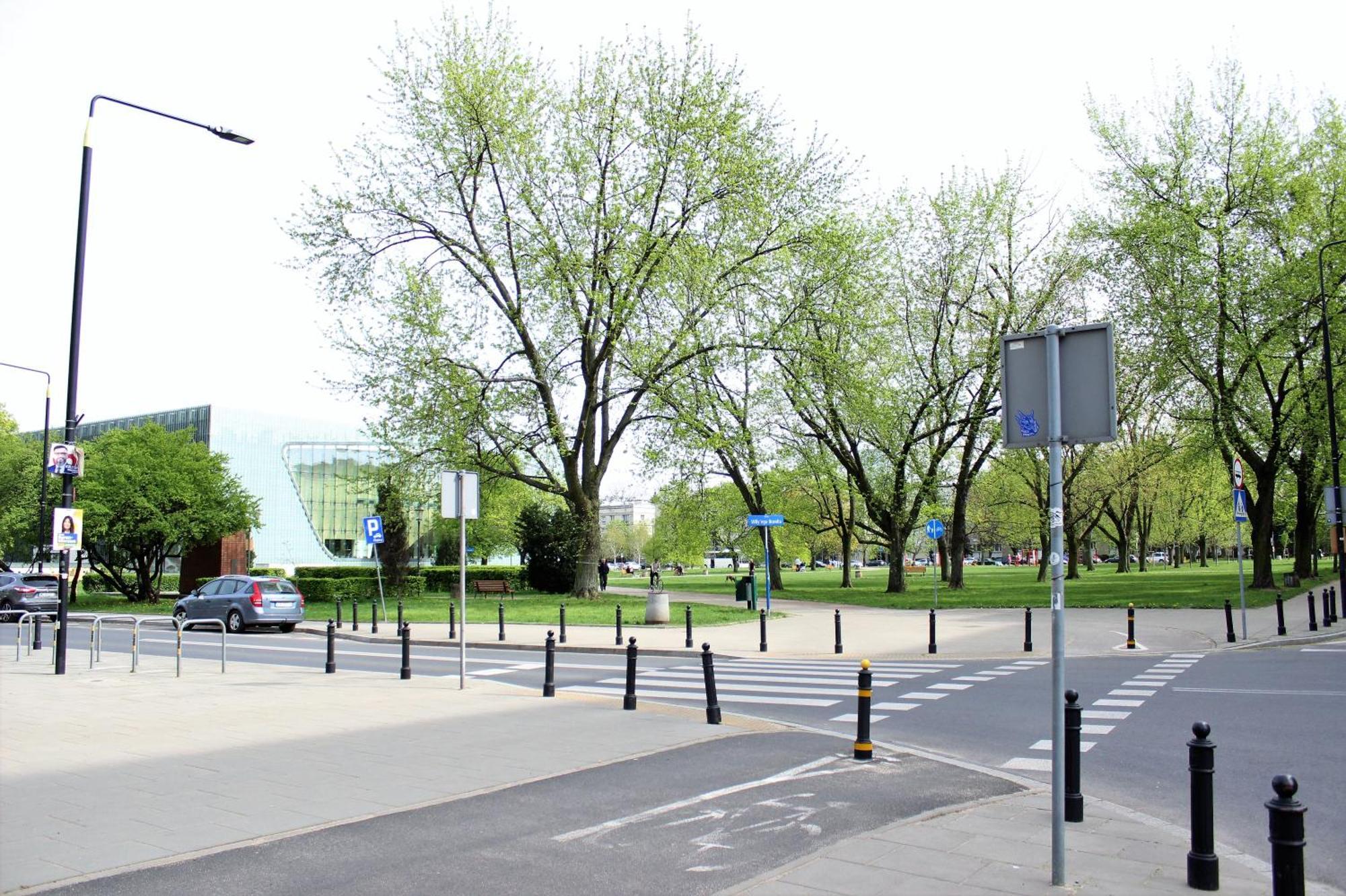 Labo Karmelicka Warsaw