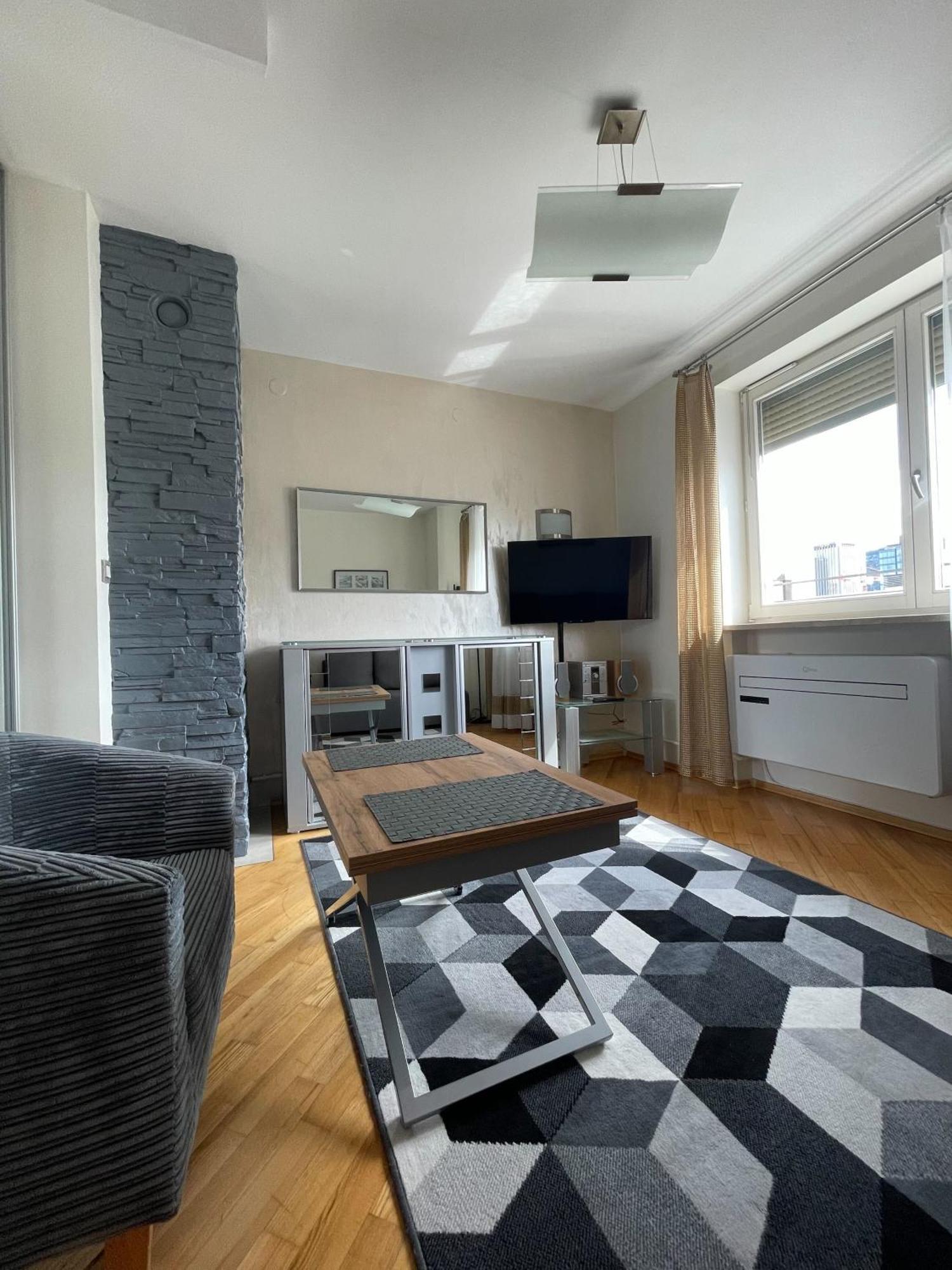 Fabryka Norblina - Top Location, Aircon, City View - By Rentujemy Apartment Warschau