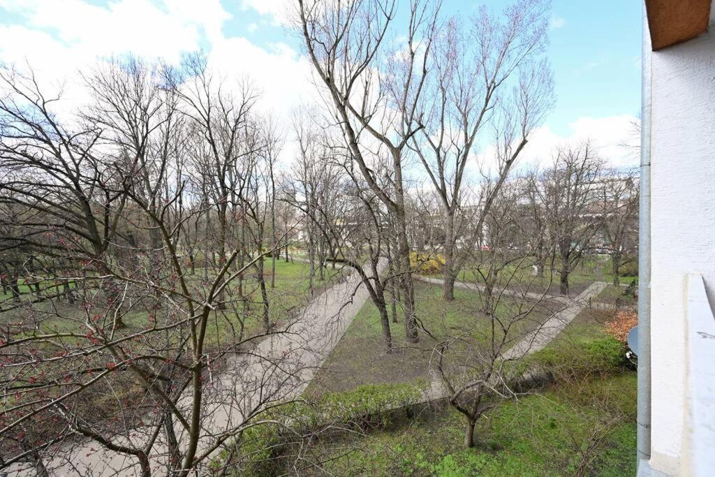 Apartment Powisle Solec Centre! Private Parking