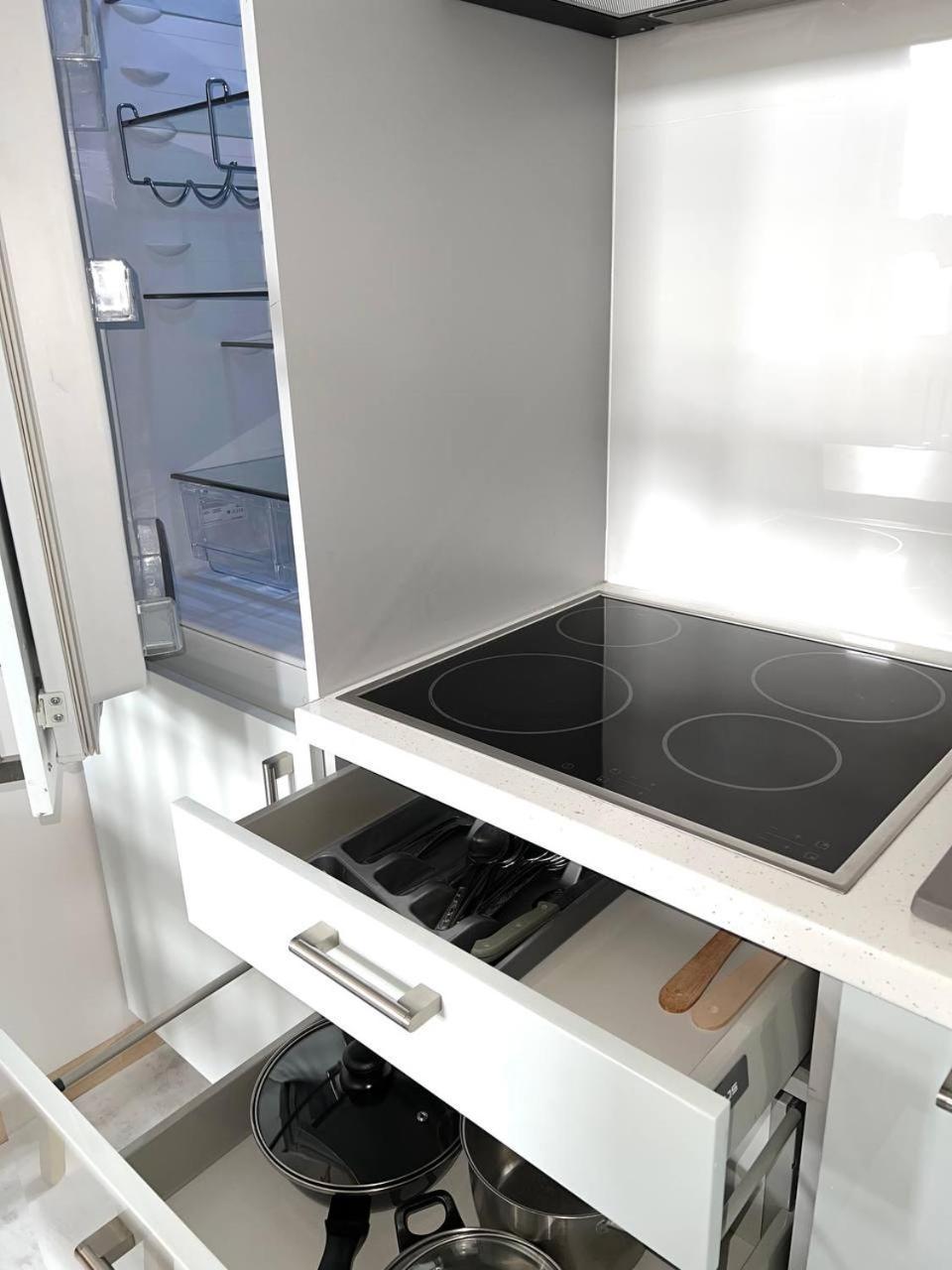 Apartment Stylish In The Centre -by Hik