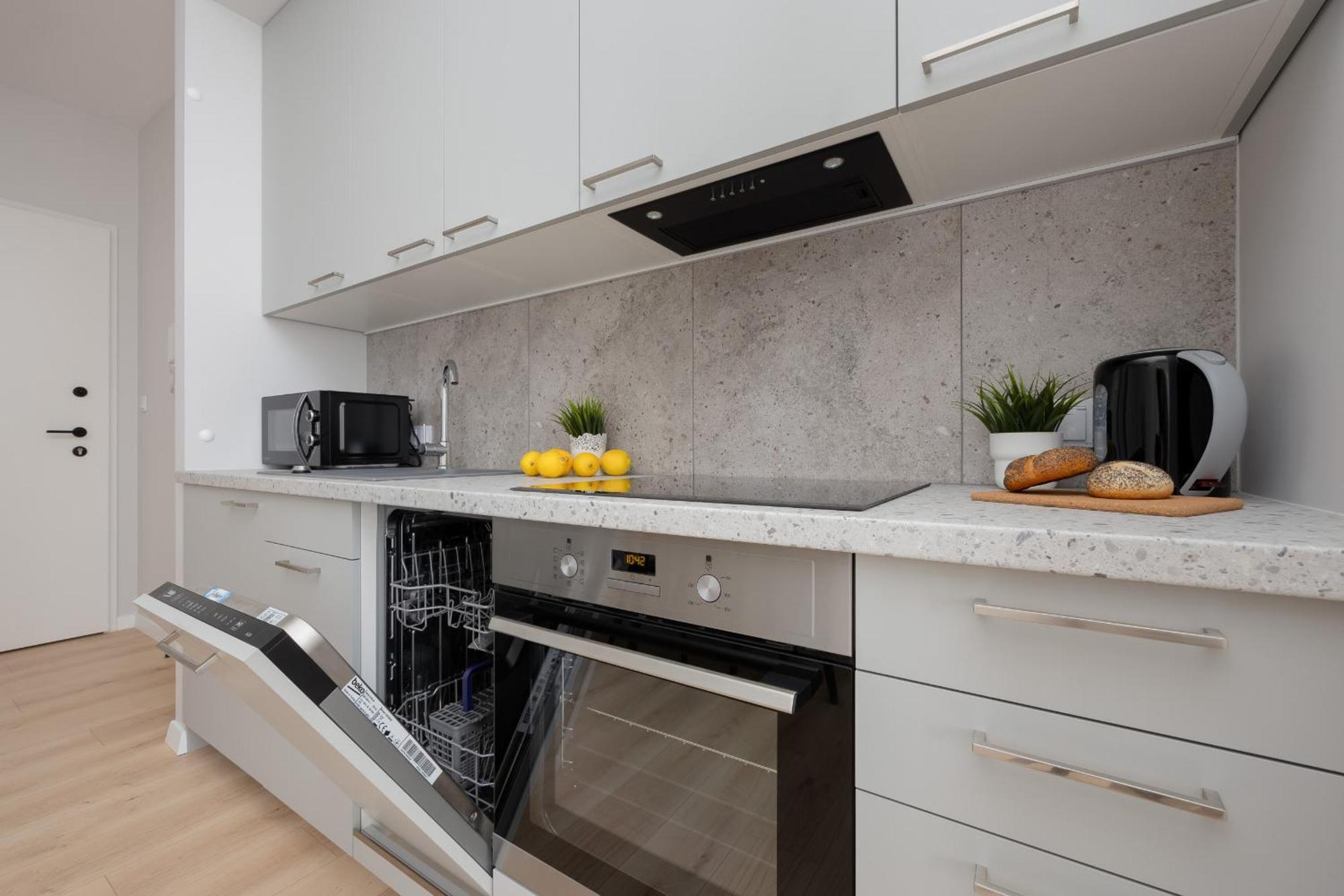 Stylish With Parking By Renters Apartment Warsaw