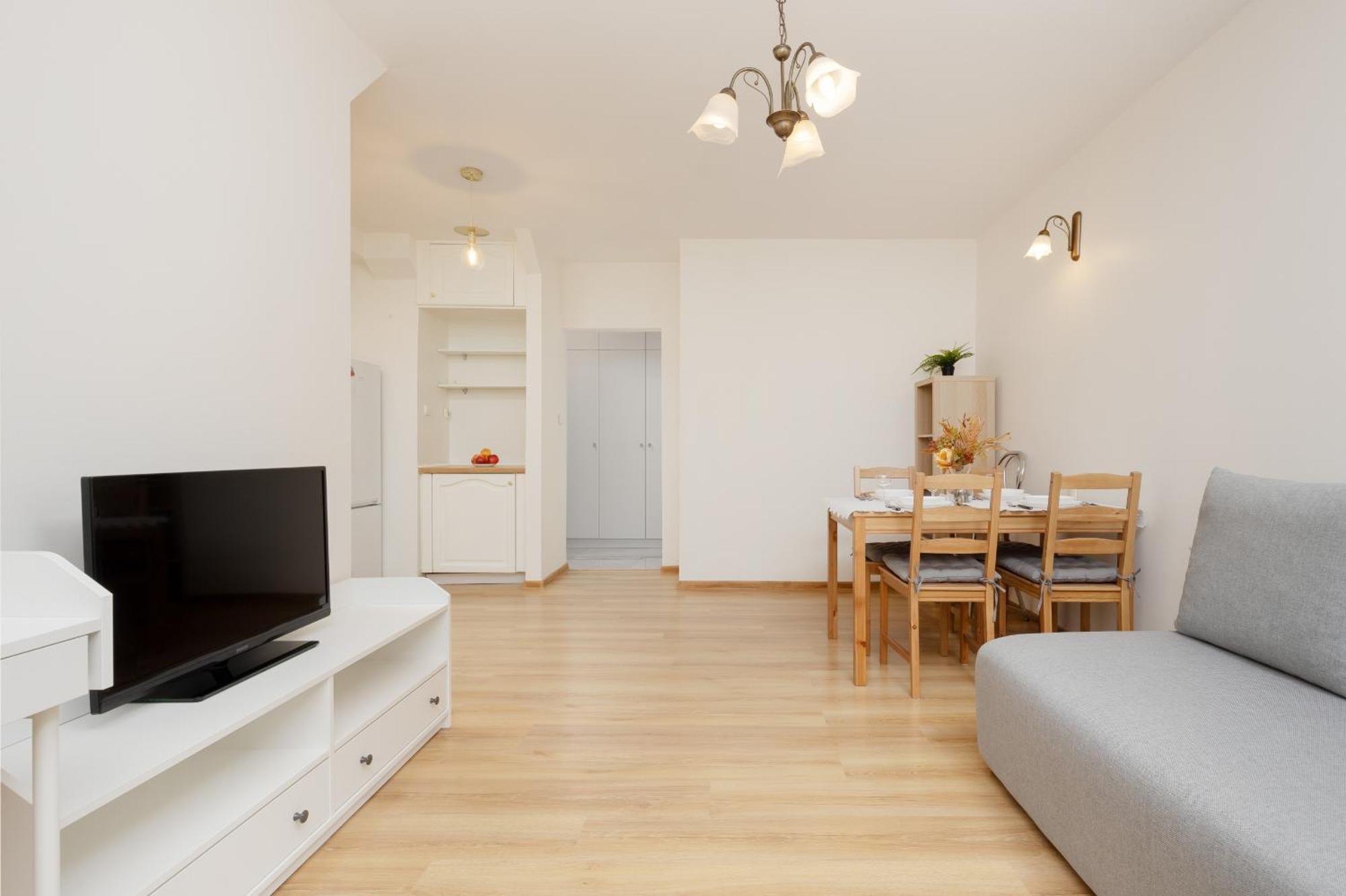 Apartamento Spacious Fabryczna Near Centre By Renters *