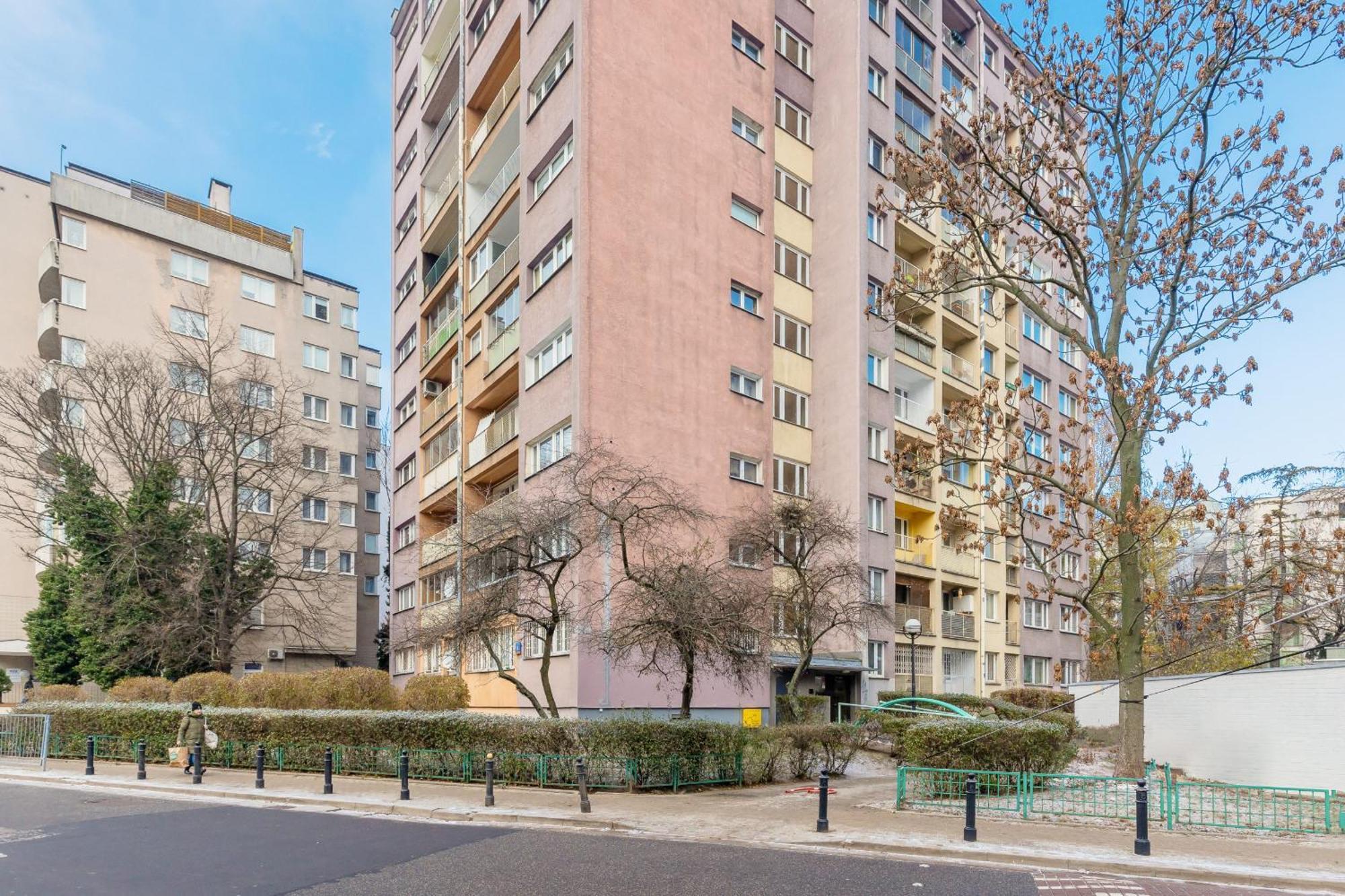 Spacious Fabryczna Near Centre By Renters Varsóvia
