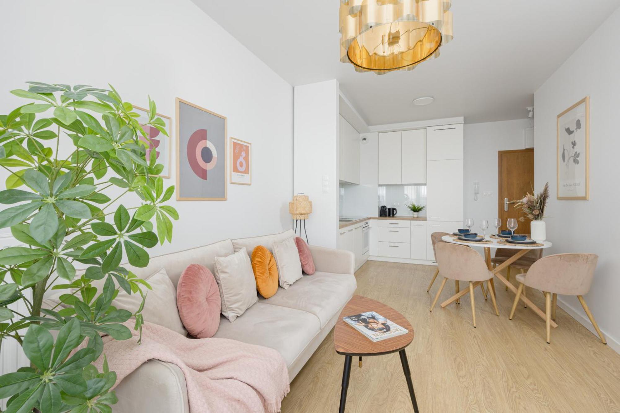Stylish Glam Przedpole In By Renters Apartamento *