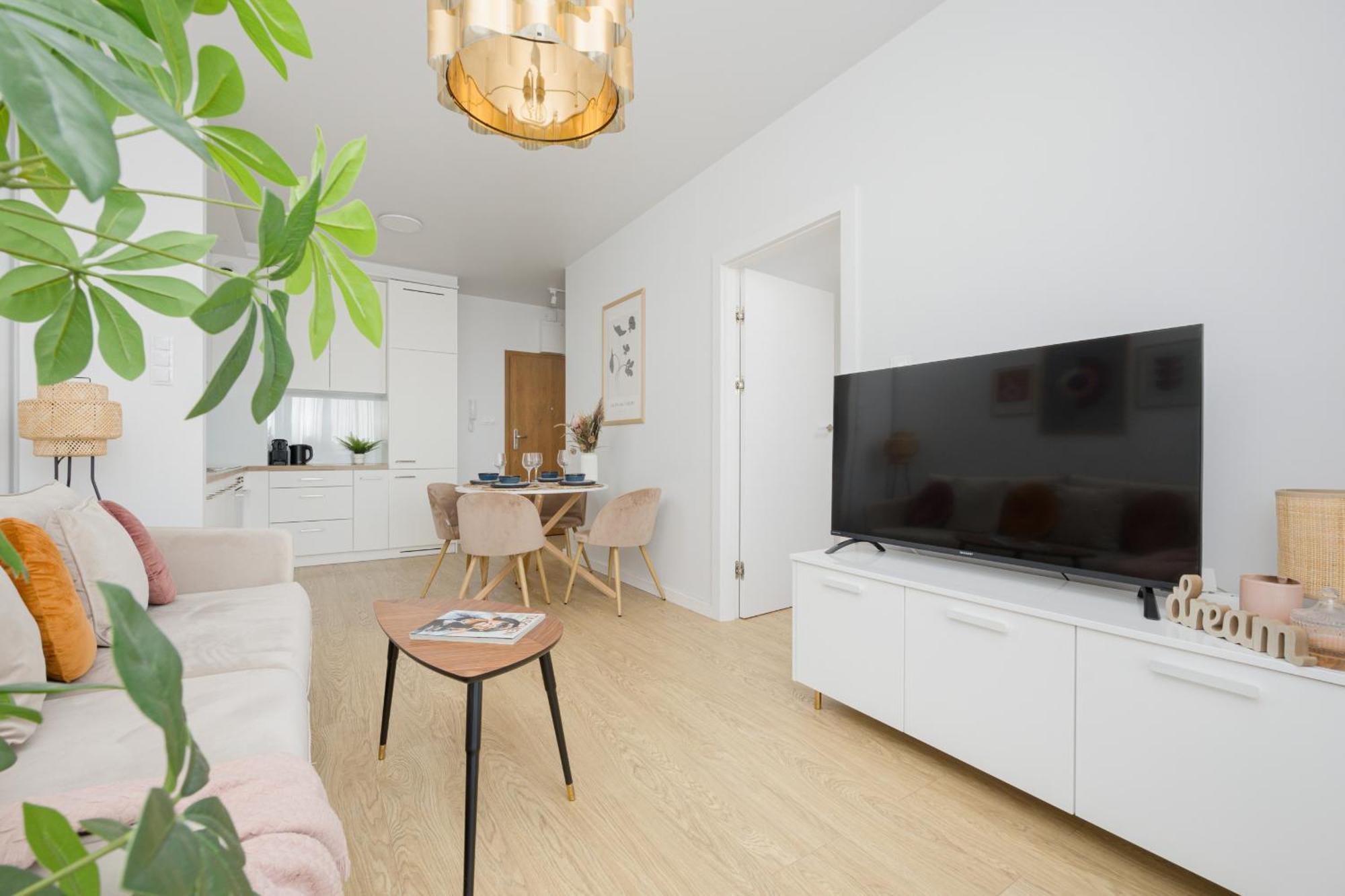 Stylish Glam Przedpole In By Renters Apartamento Varsóvia